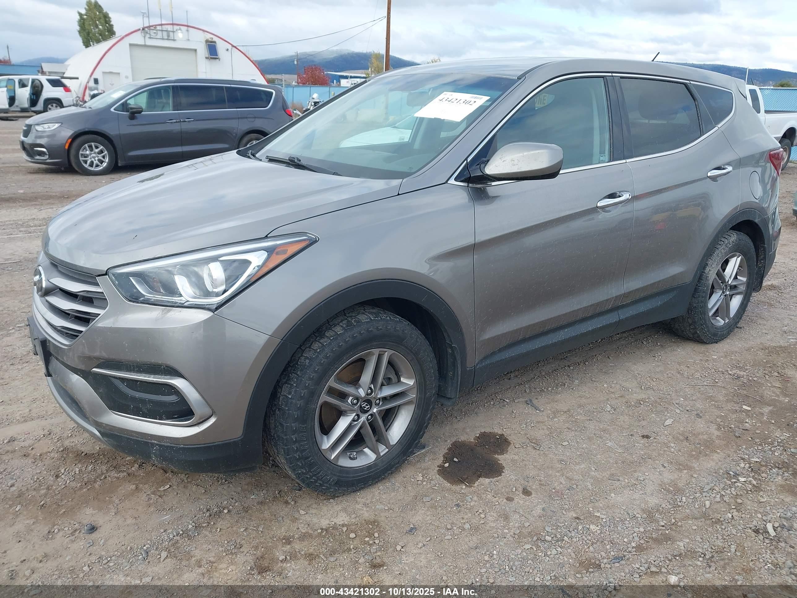 HYUNDAI SANTA image 2