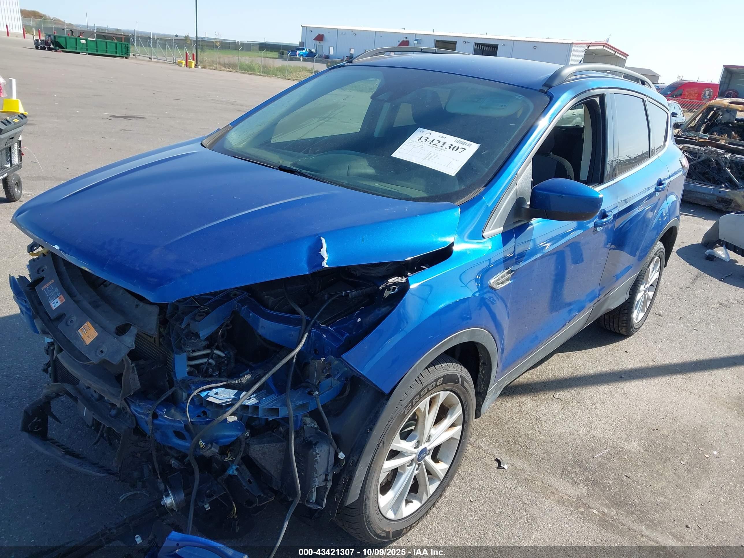 FORD ESCAPE image 2