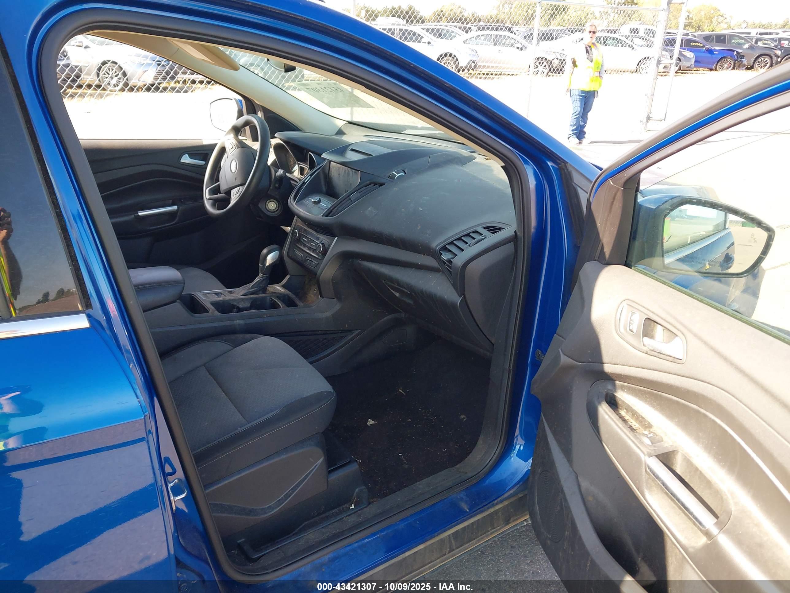 FORD ESCAPE image 5