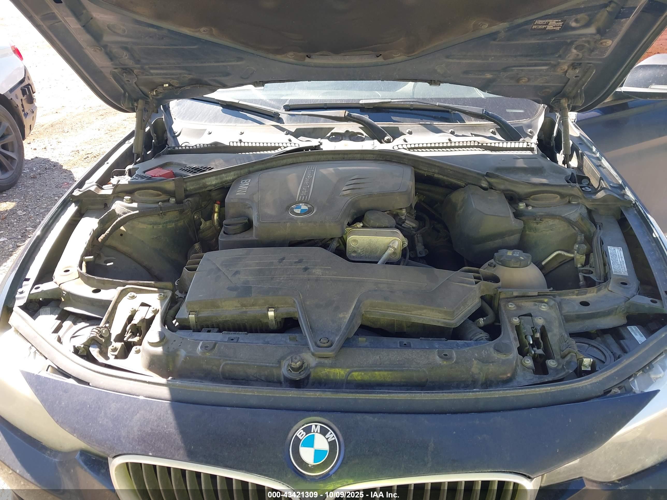 BMW 328I image 10