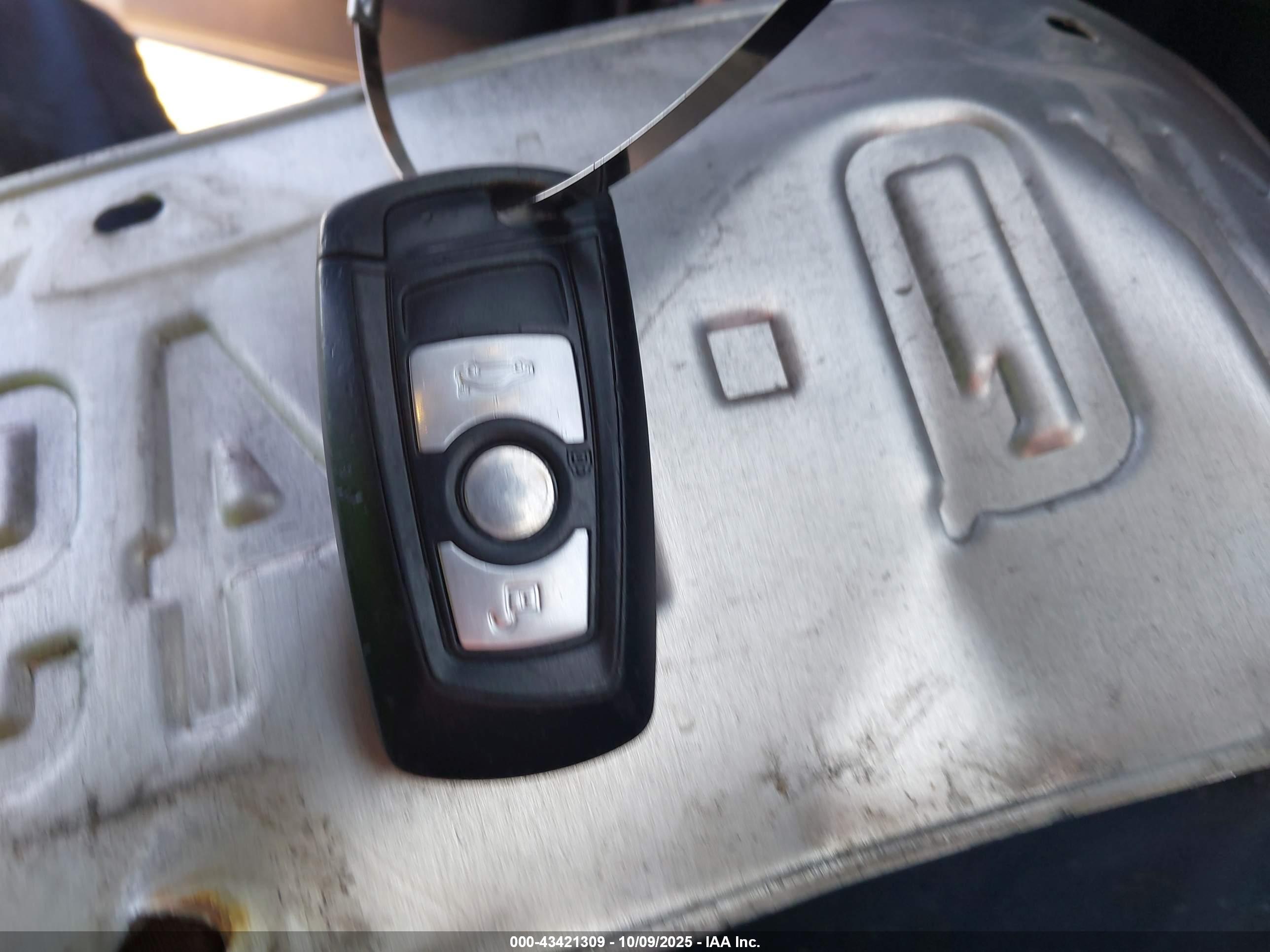 BMW 328I image 11