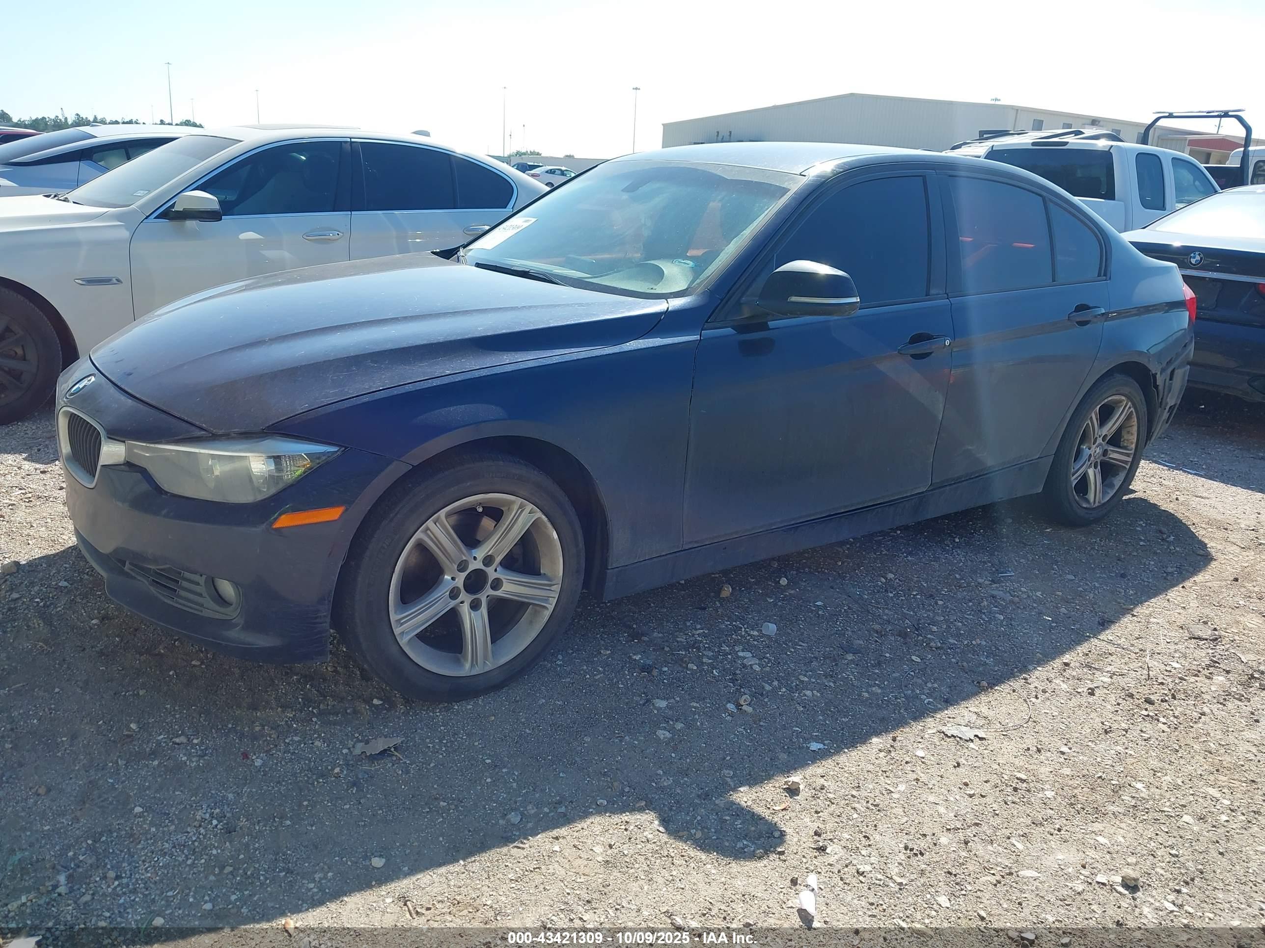 BMW 328I image 2