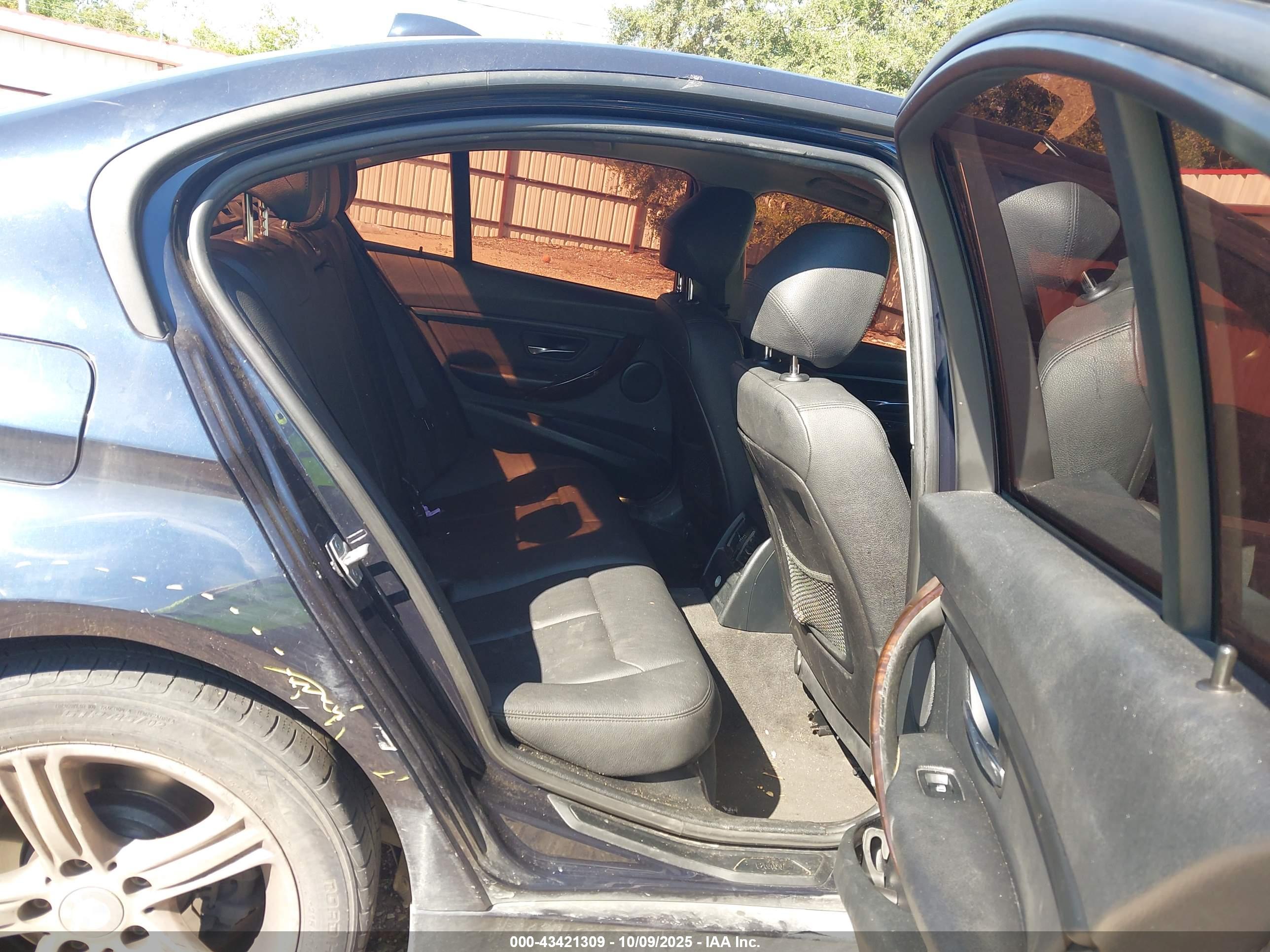 BMW 328I image 8