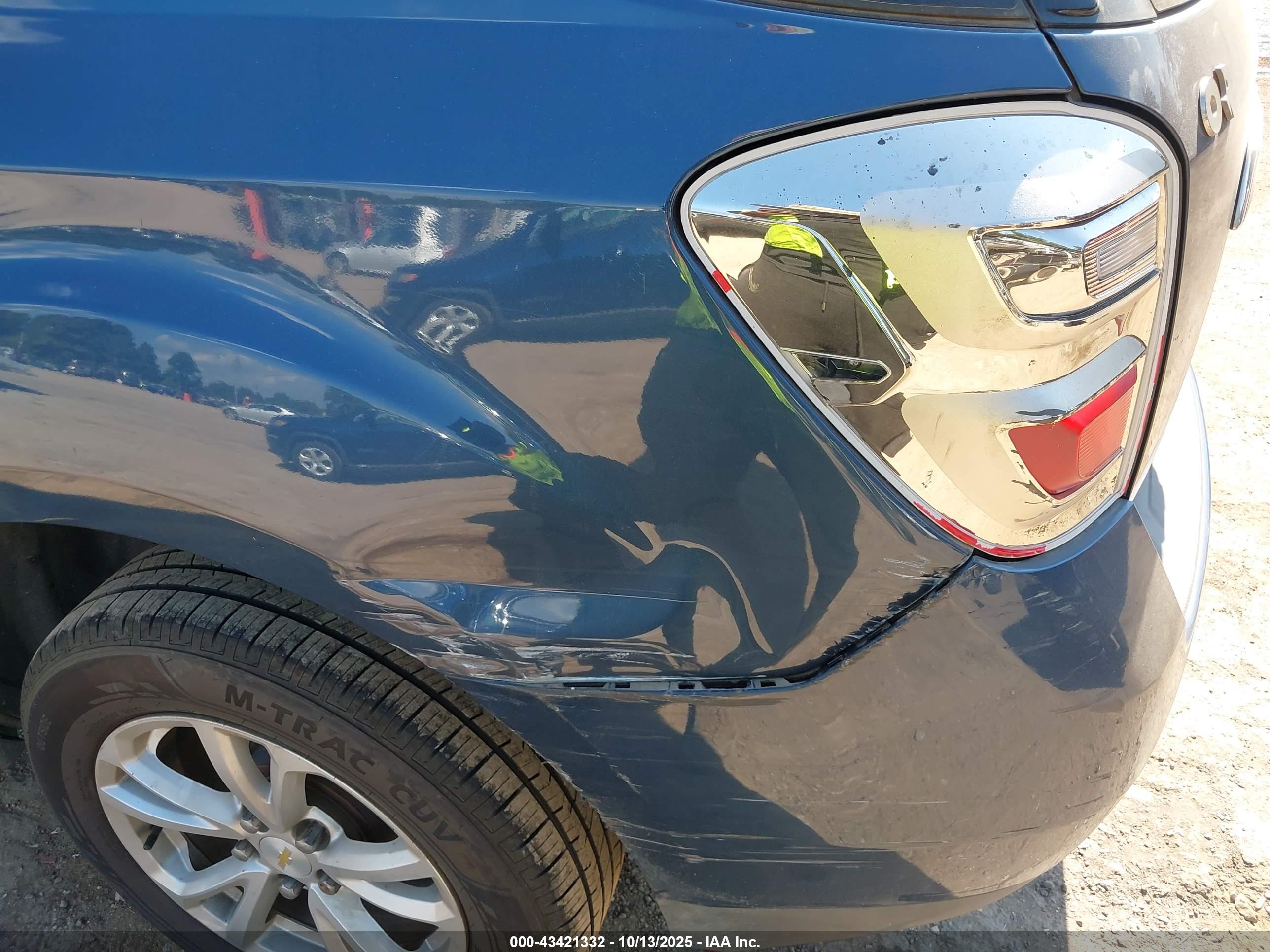 CHEVROLET EQUINOX image 6