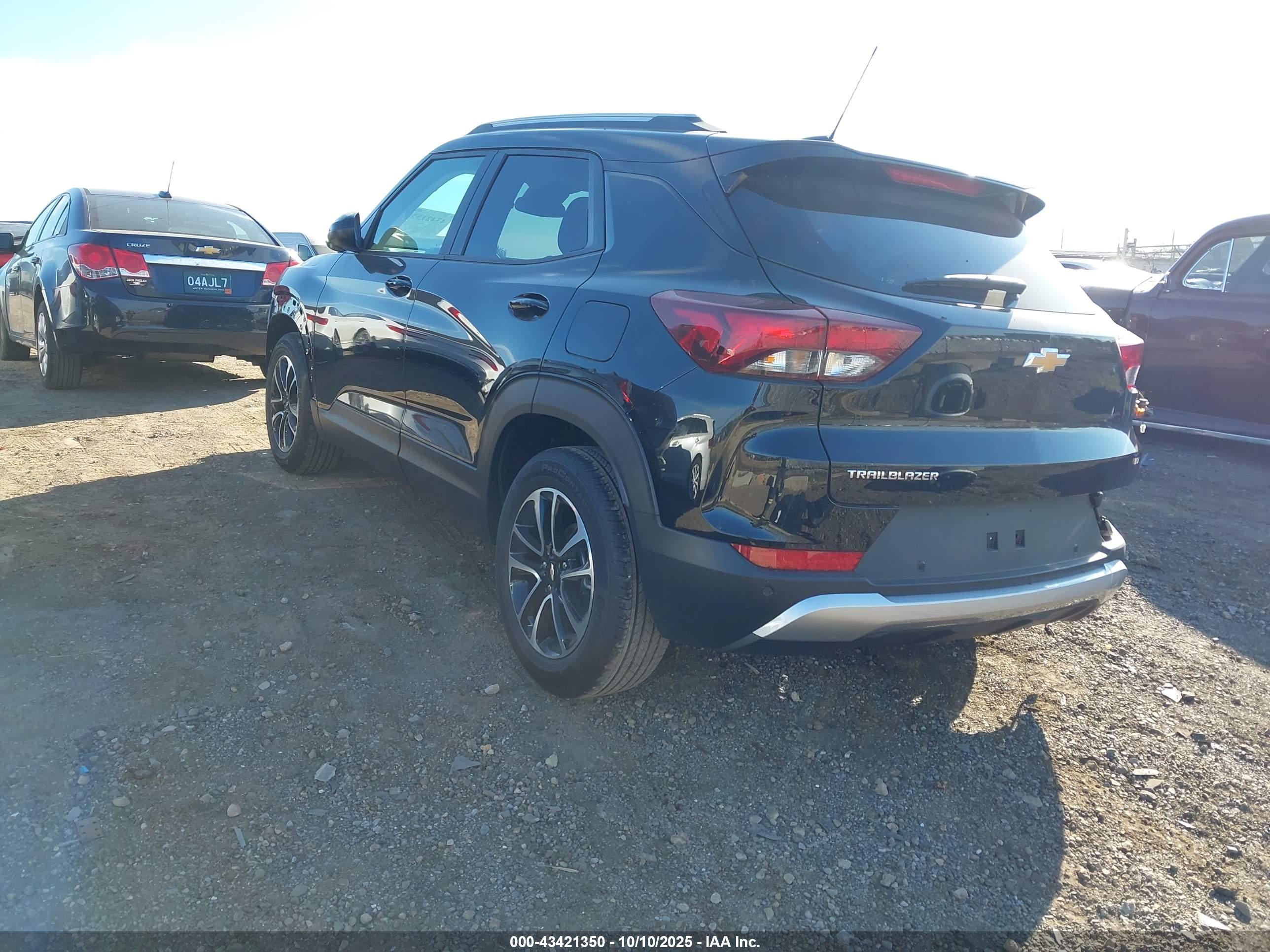 CHEVROLET TRAILBLAZER image 3