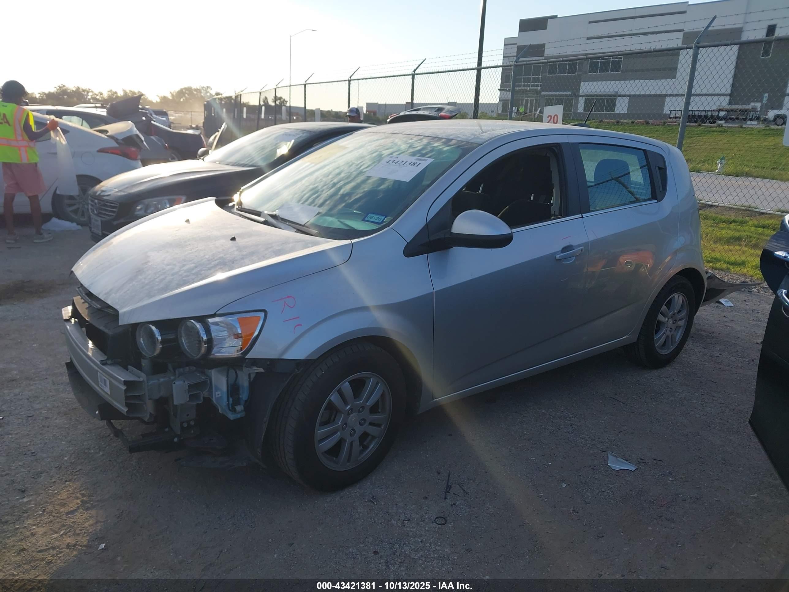 CHEVROLET SONIC image 2