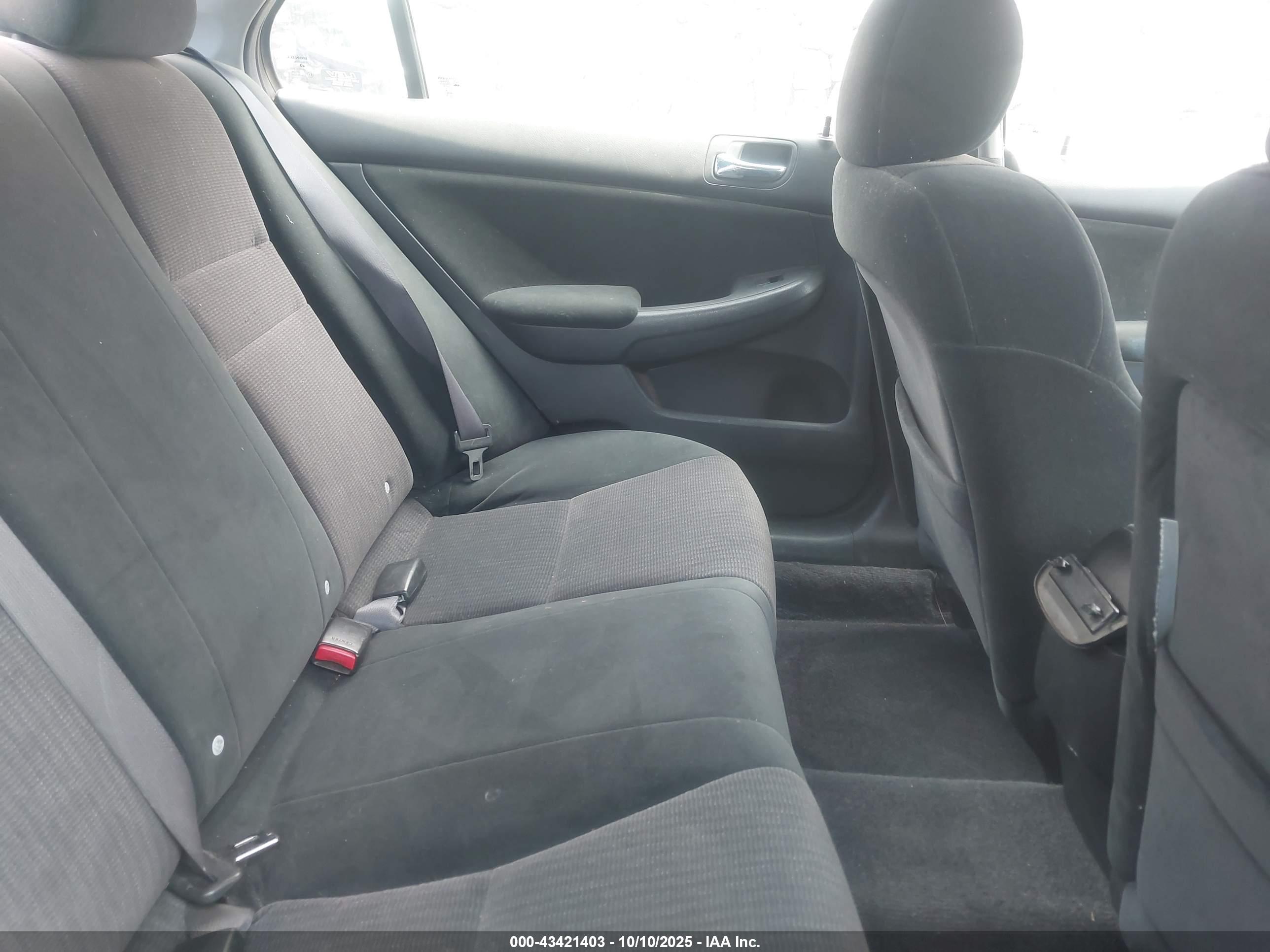 HONDA ACCORD image 8