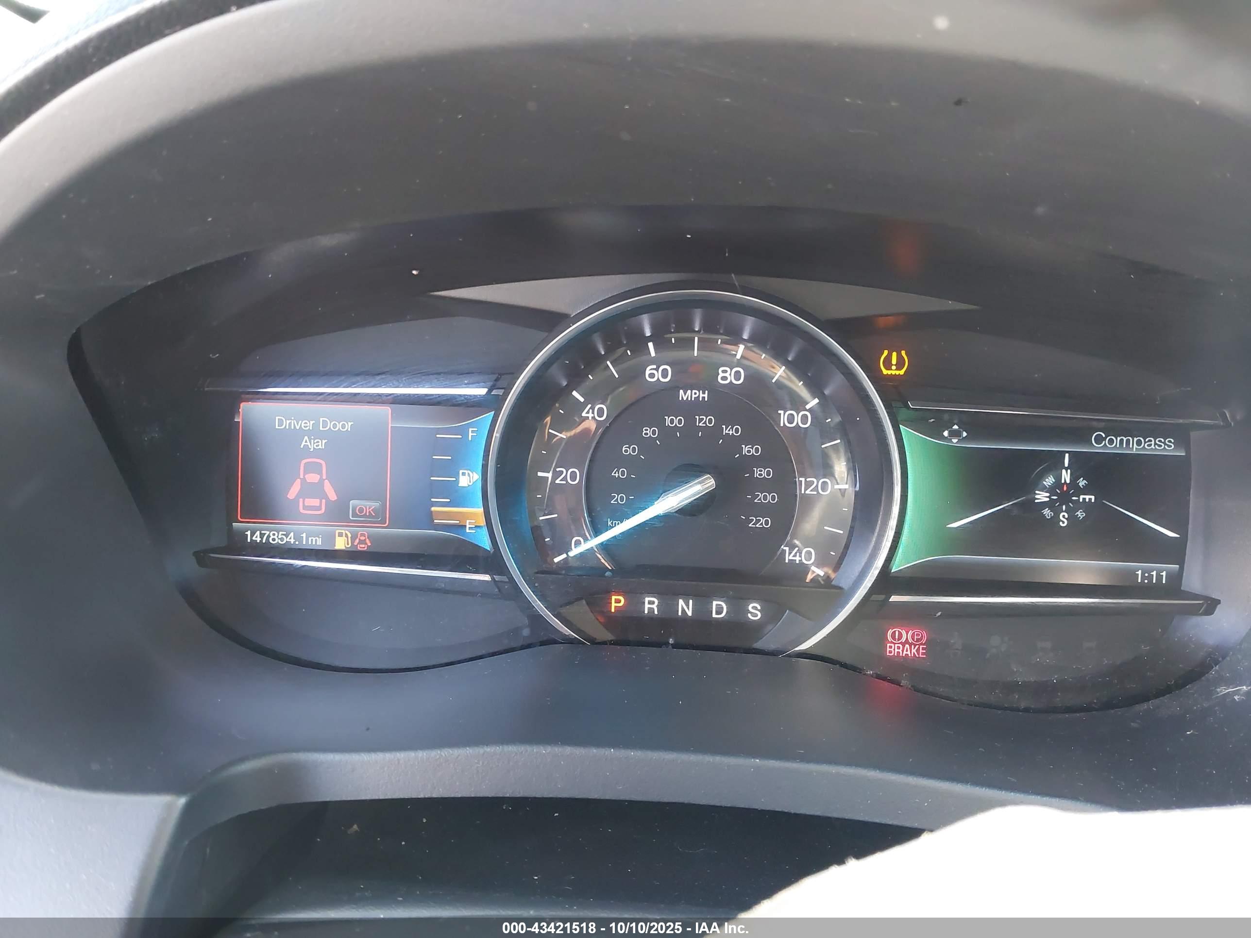 FORD EXPLORER image 7
