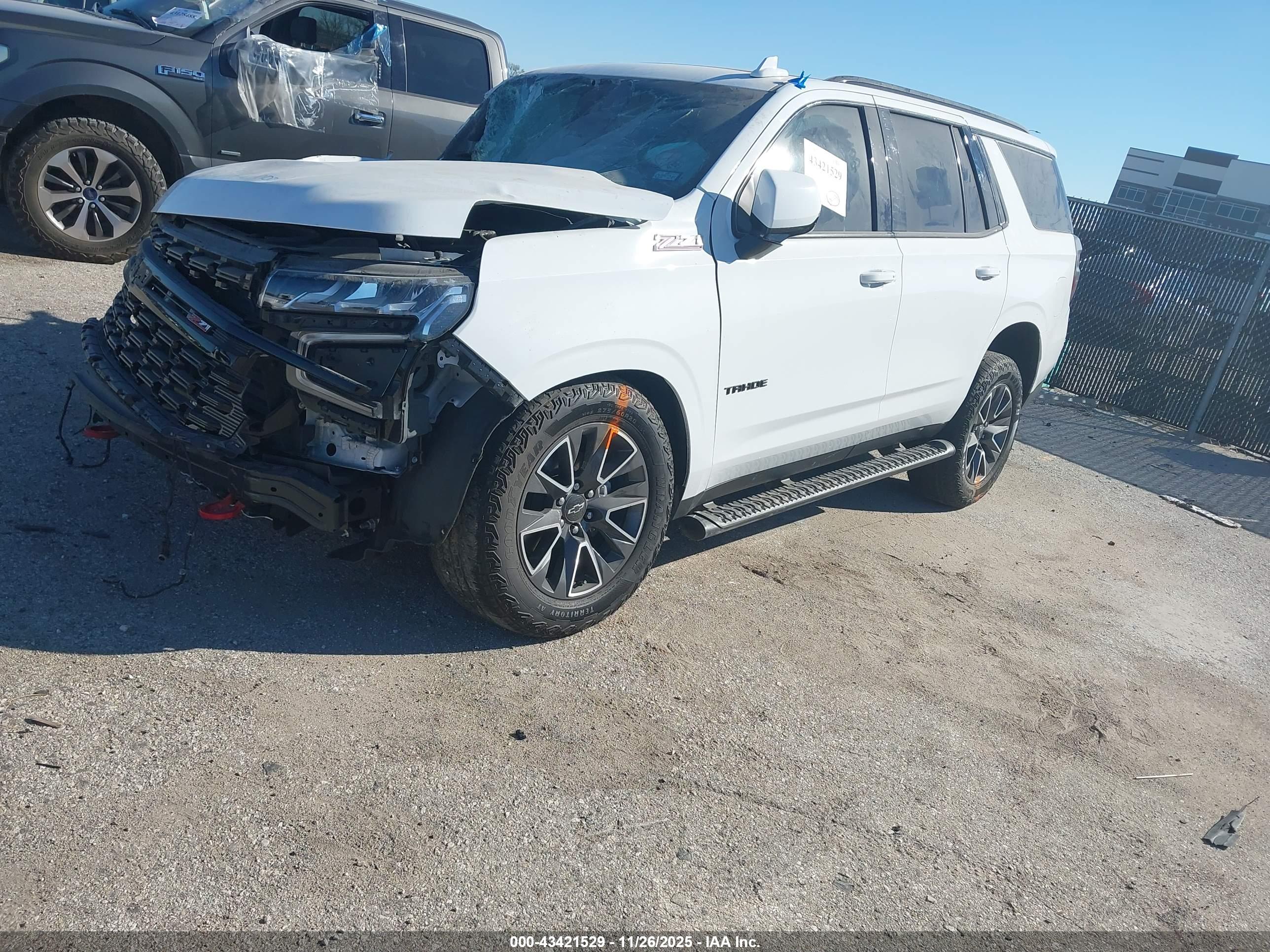 CHEVROLET TAHOE image 2