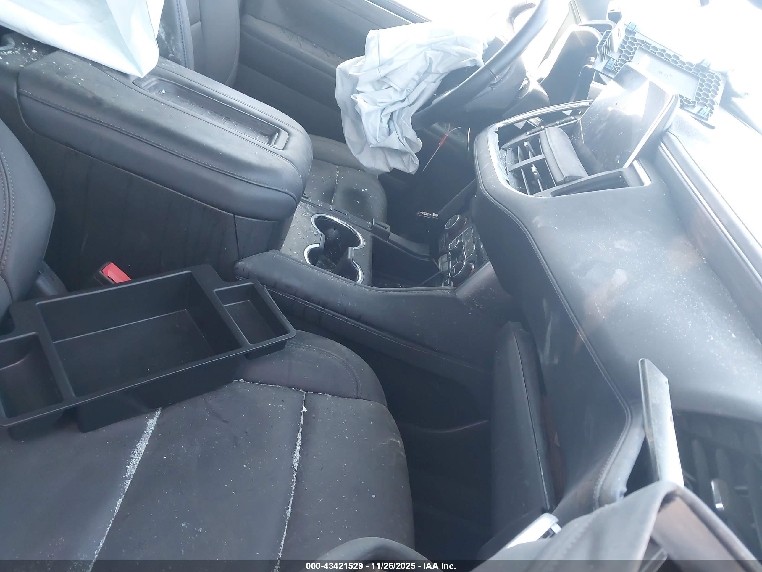 CHEVROLET TAHOE image 5