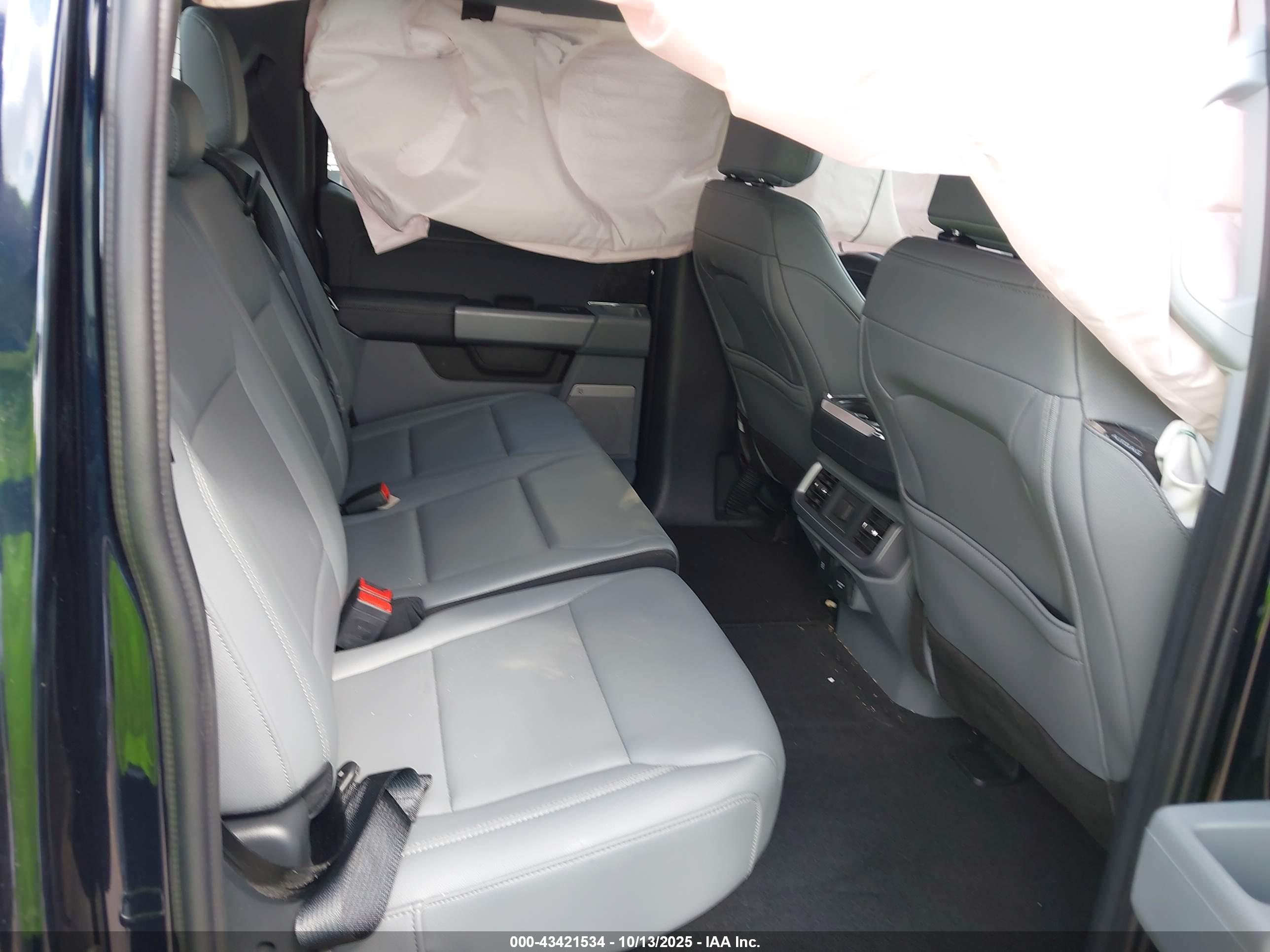 FORD F-150 image 8