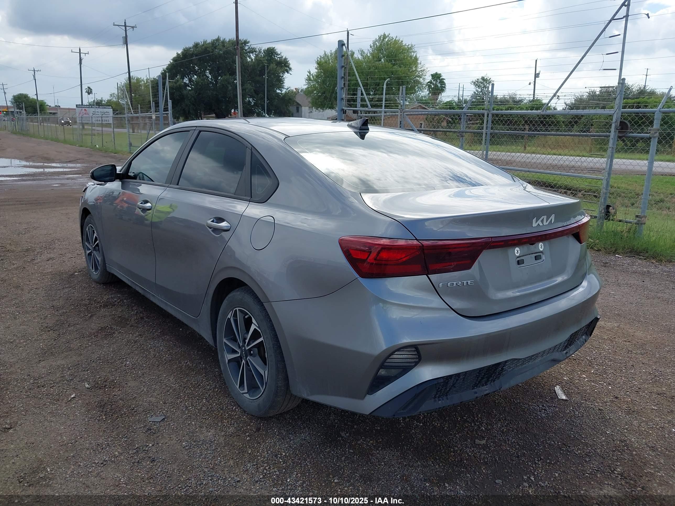 KIA FORTE image 3