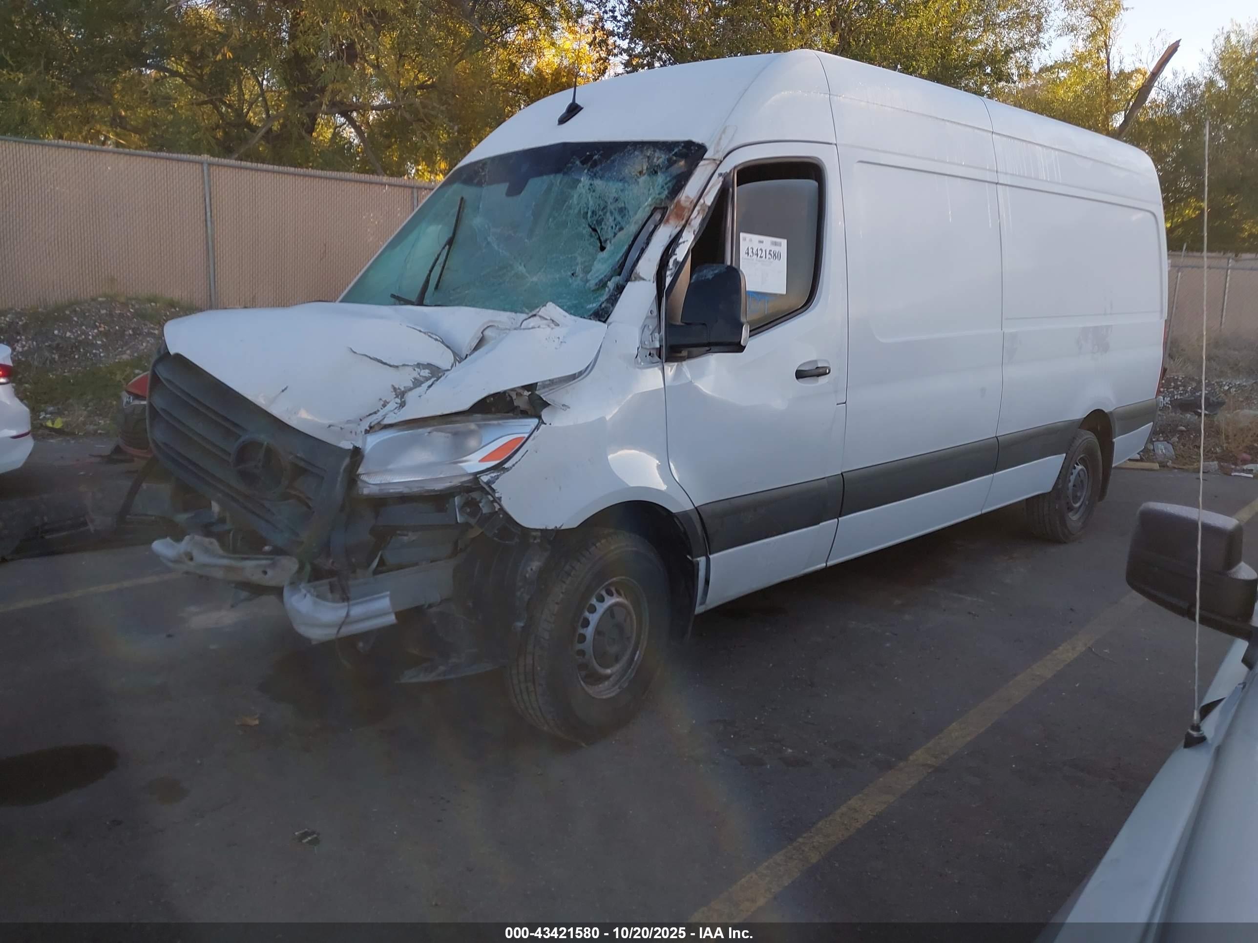 MERCEDES-BENZ SPRINTER image 2