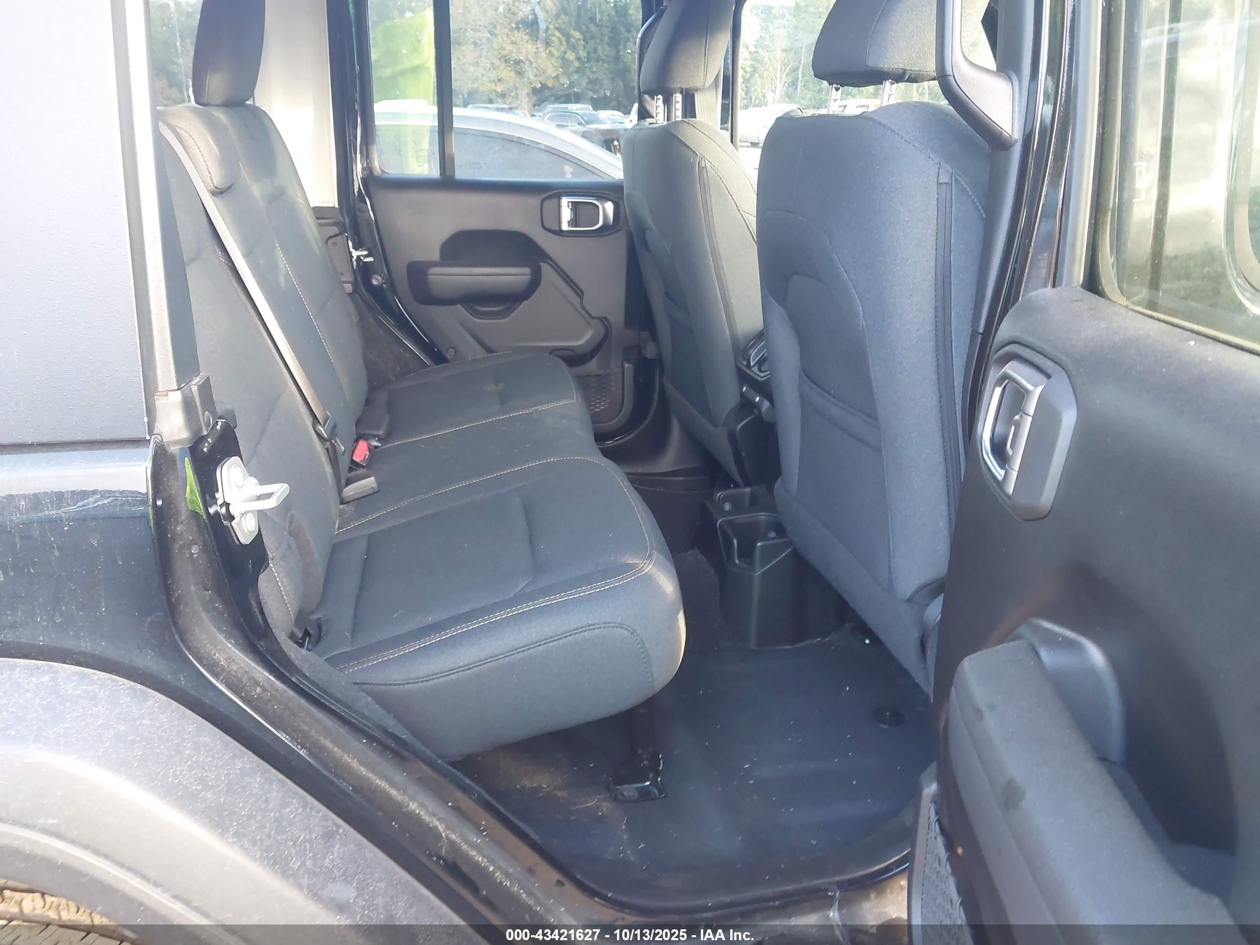 JEEP WRANGLER image 8