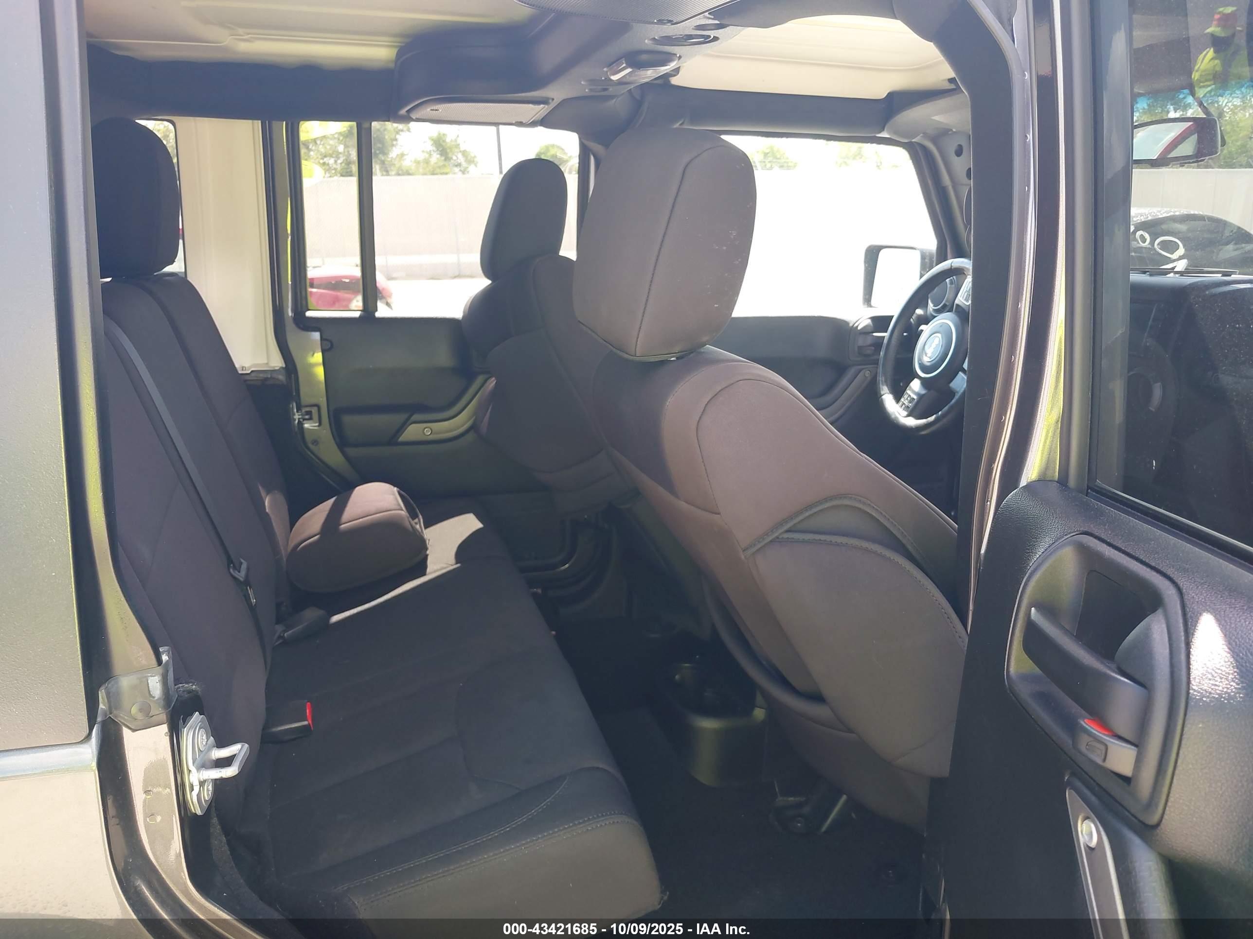 JEEP WRANGLER image 8