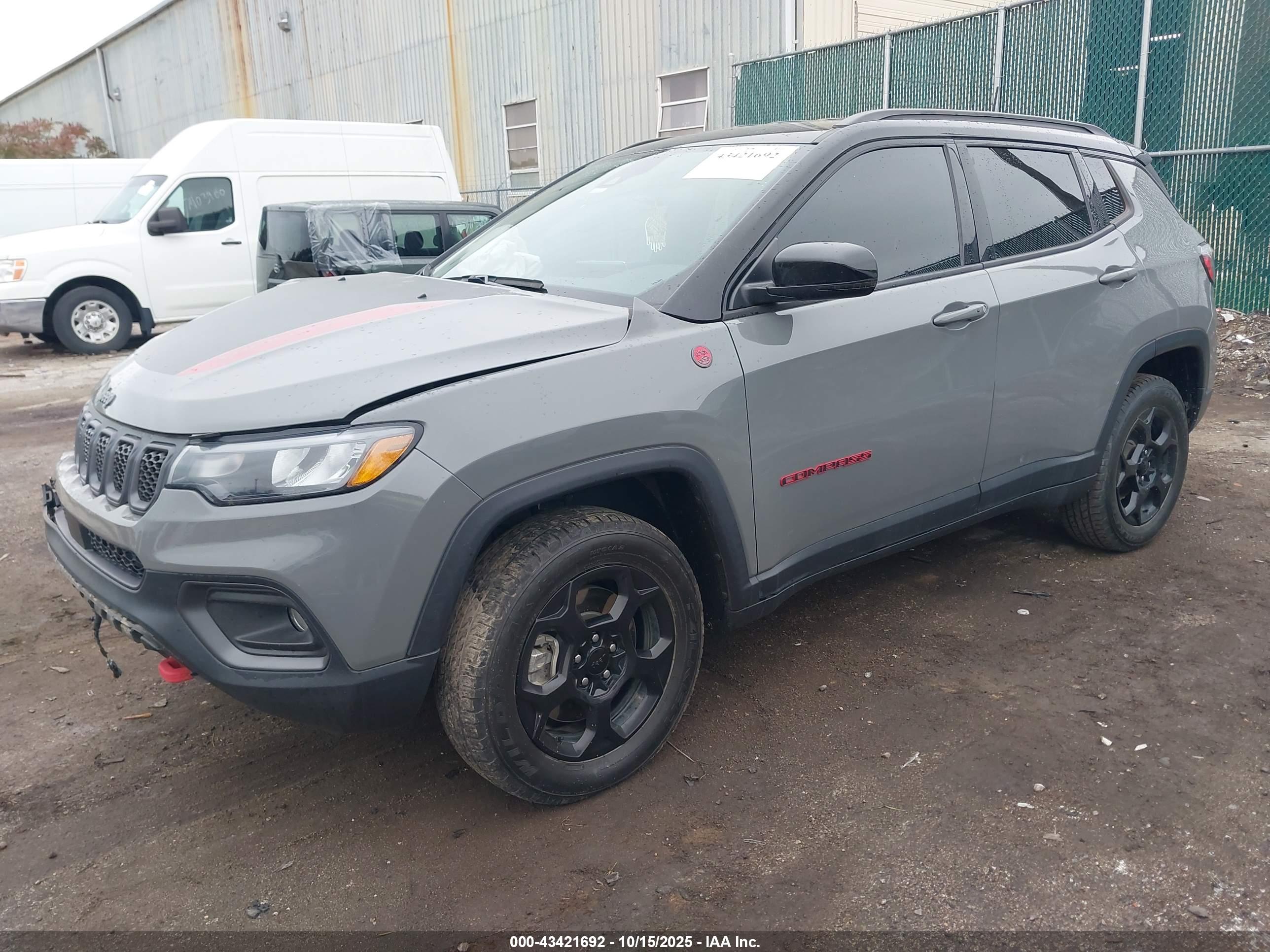 JEEP COMPASS image 2