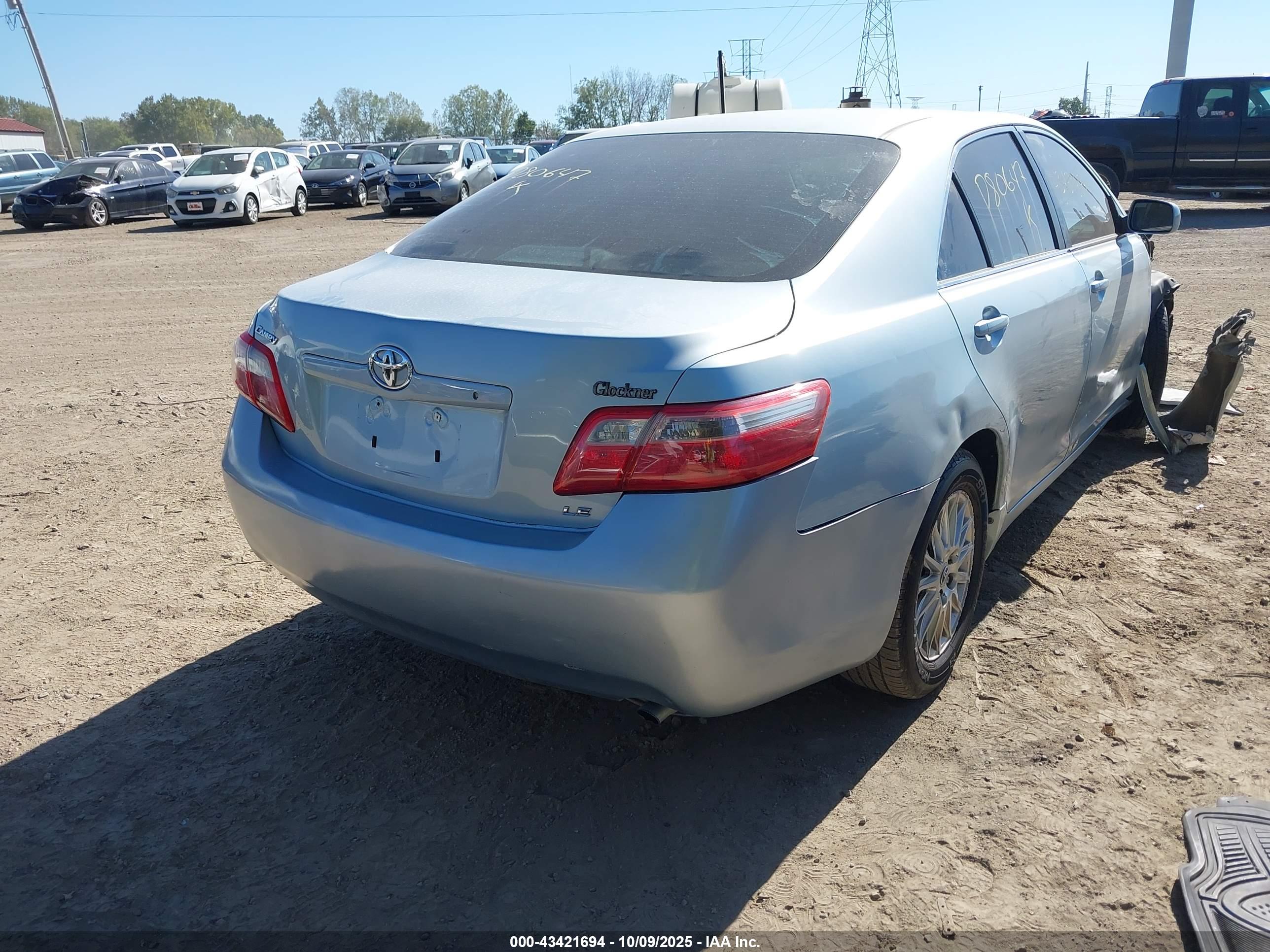 TOYOTA CAMRY image 4
