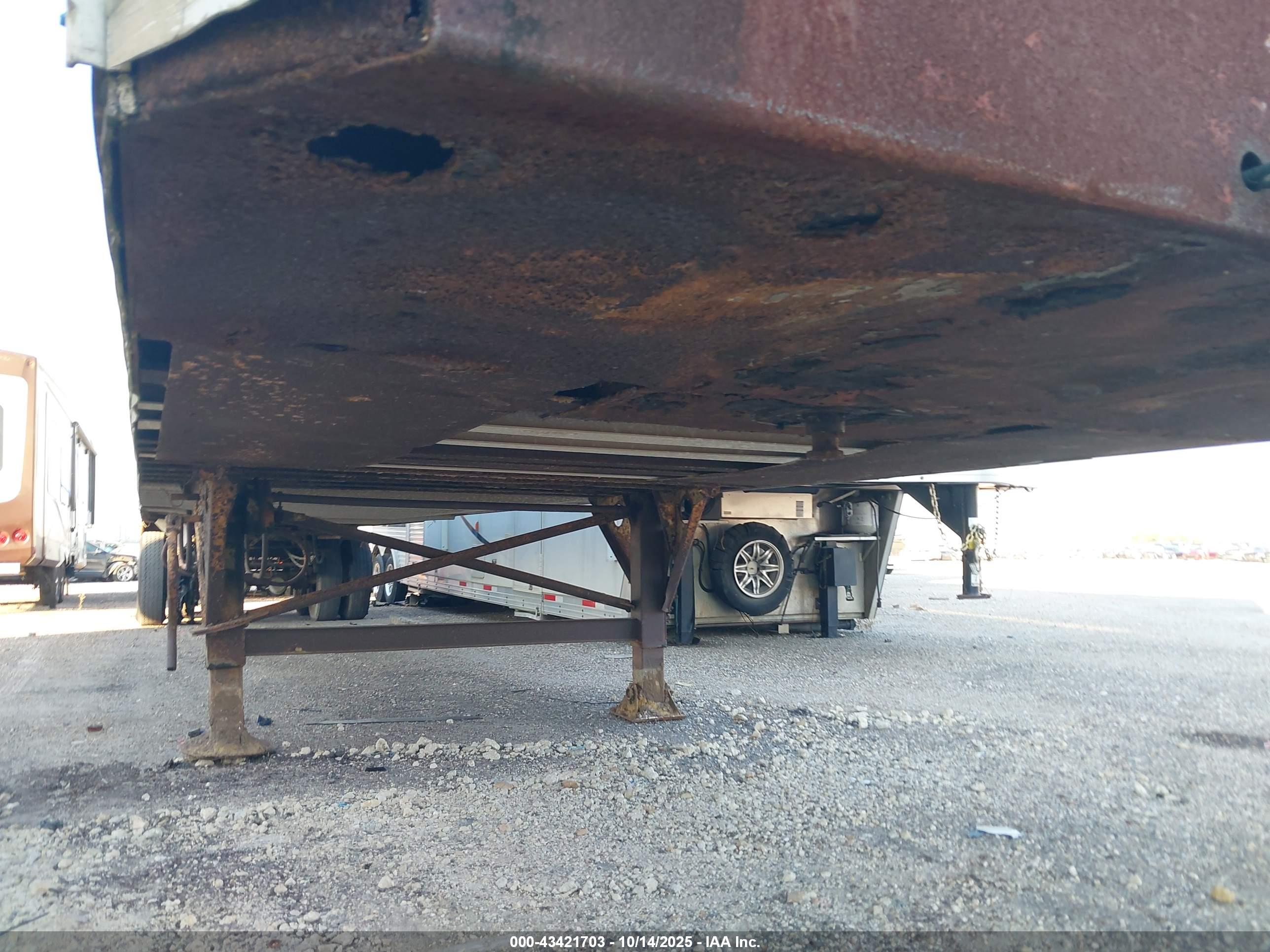 UTILITY TRAILER image 10