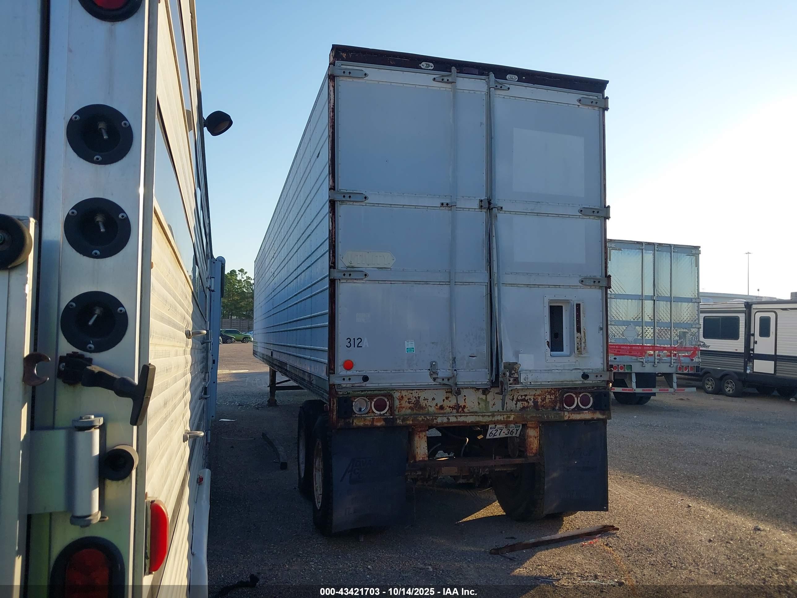 UTILITY TRAILER image 3