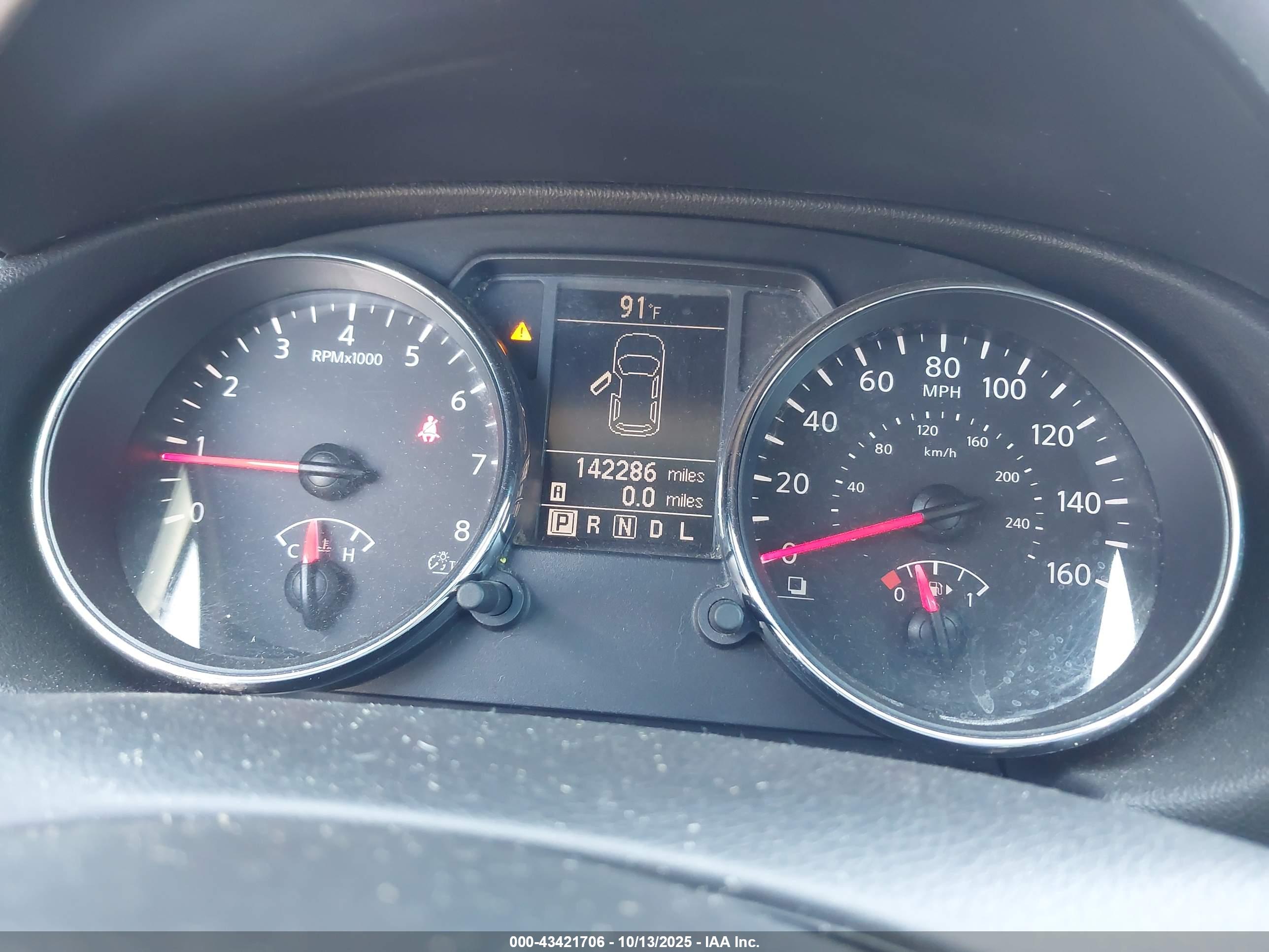 NISSAN ROGUE image 7
