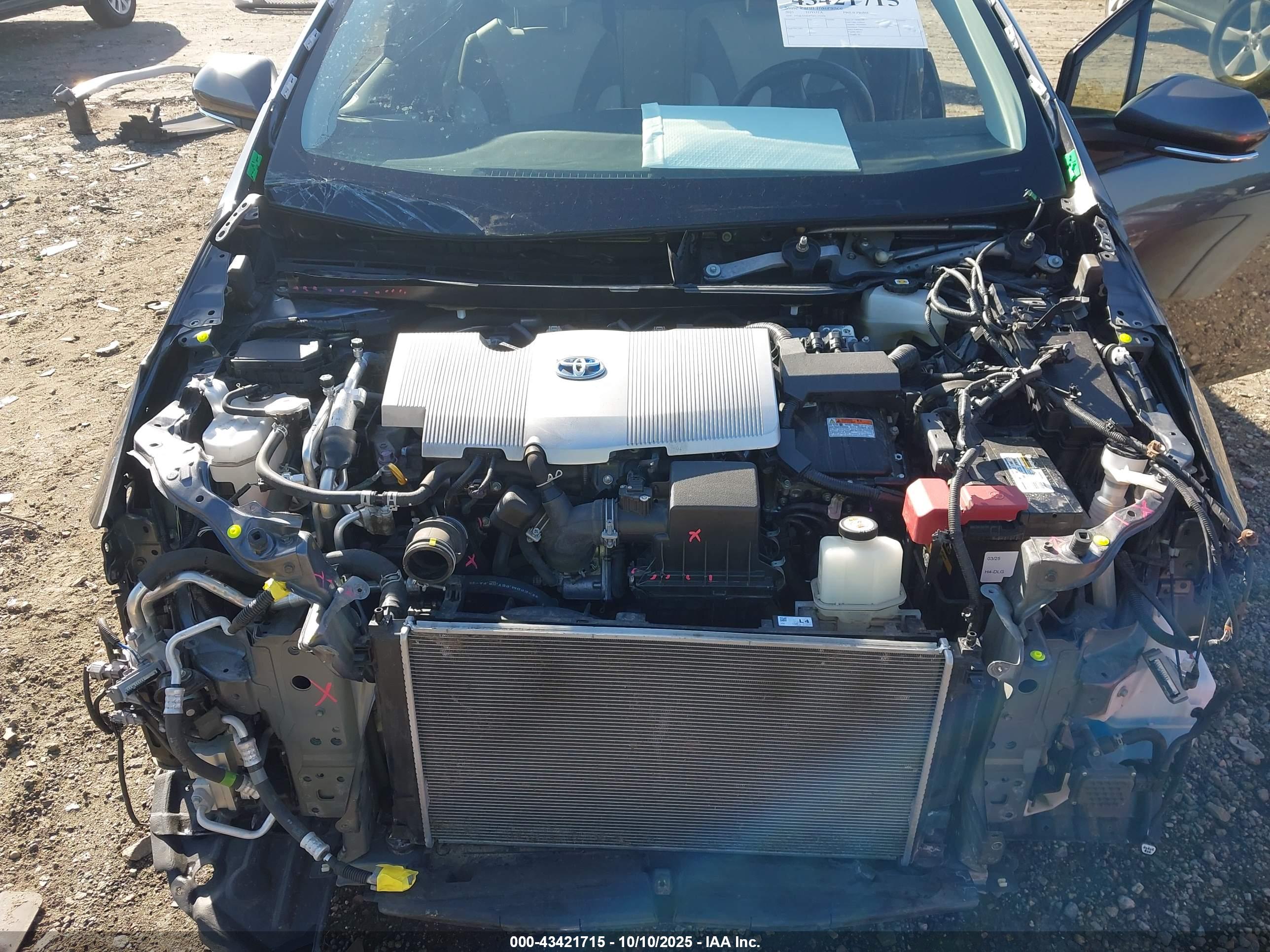 TOYOTA PRIUS image 10