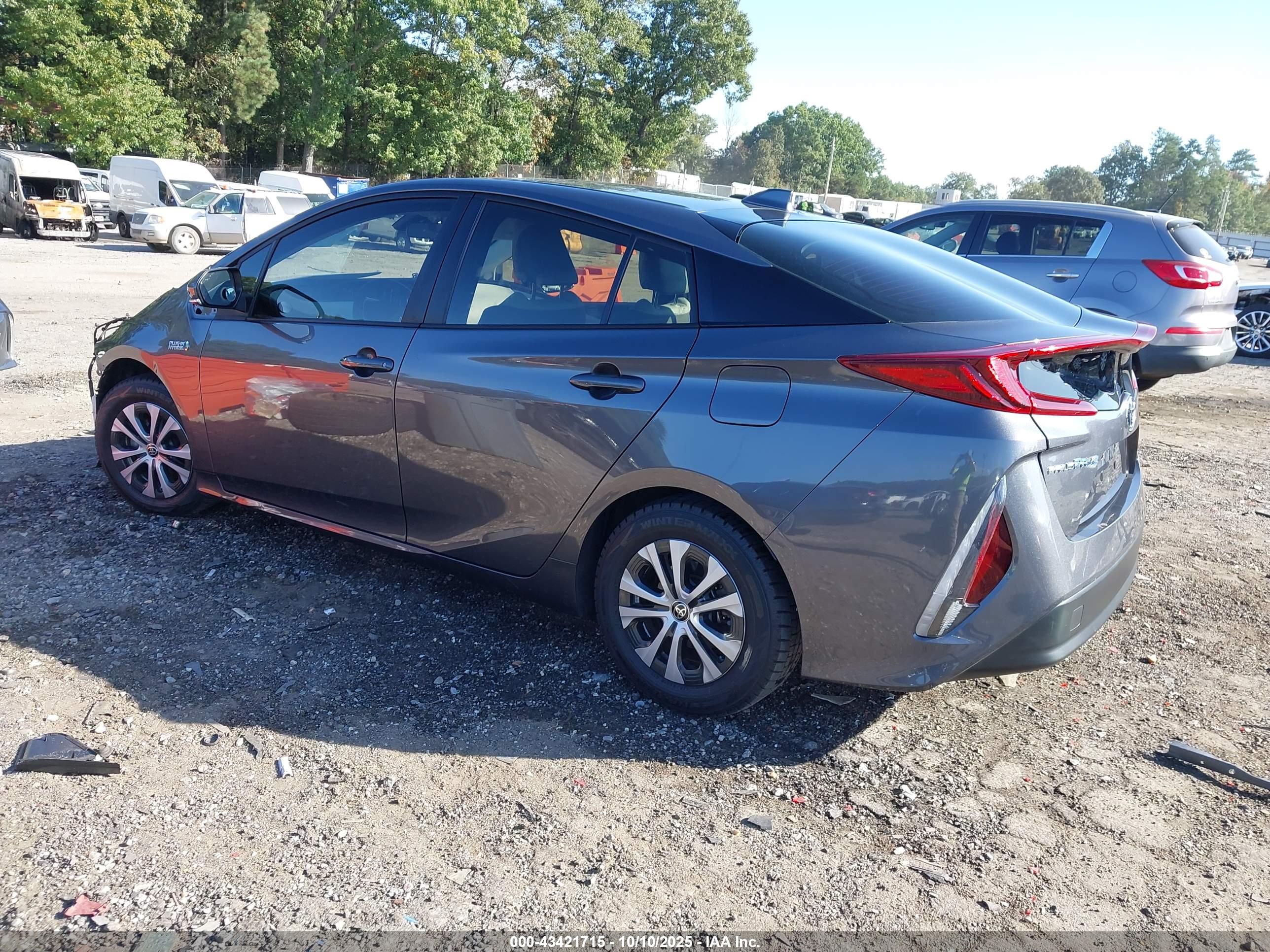 TOYOTA PRIUS image 3