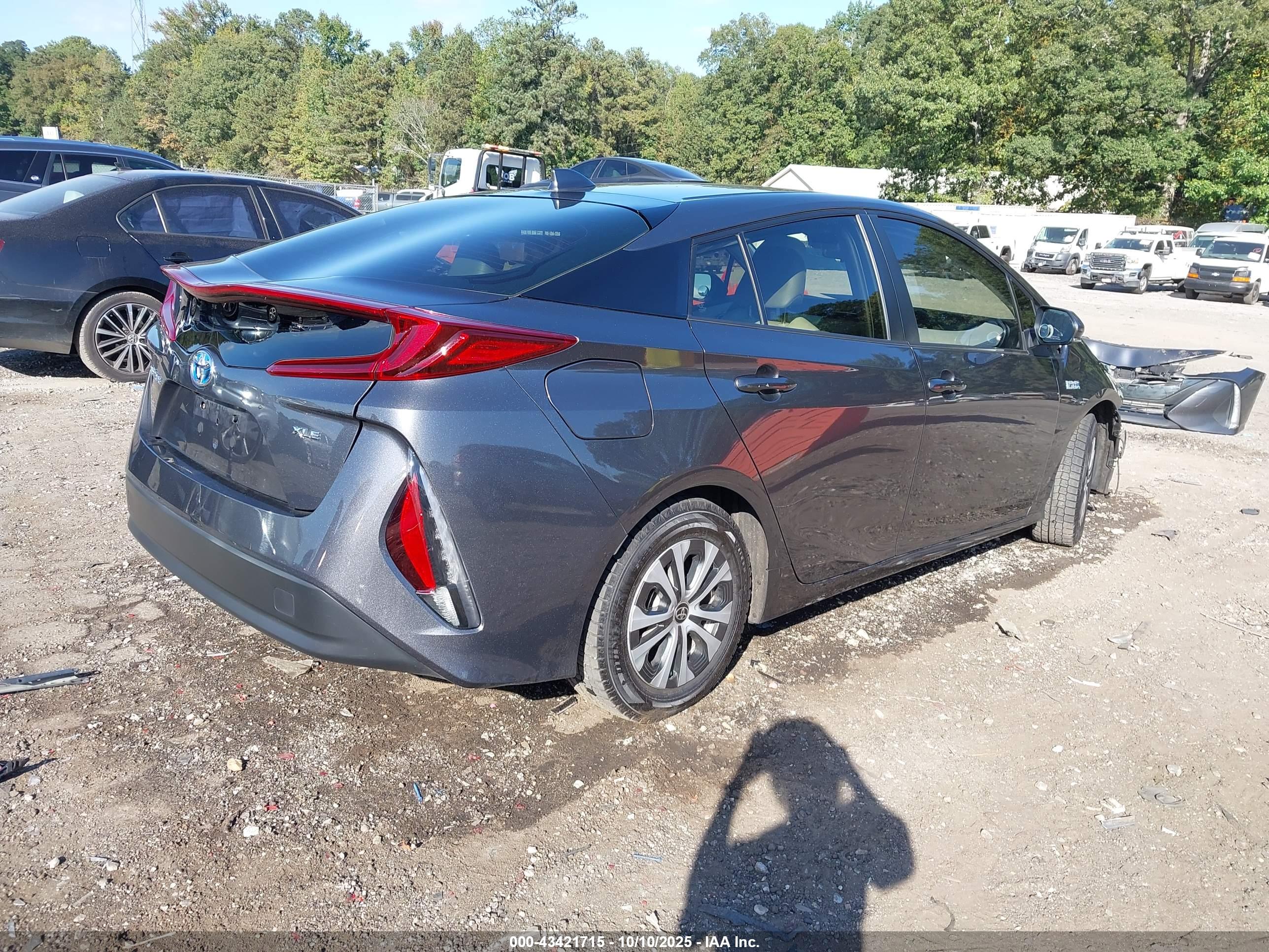 TOYOTA PRIUS image 4