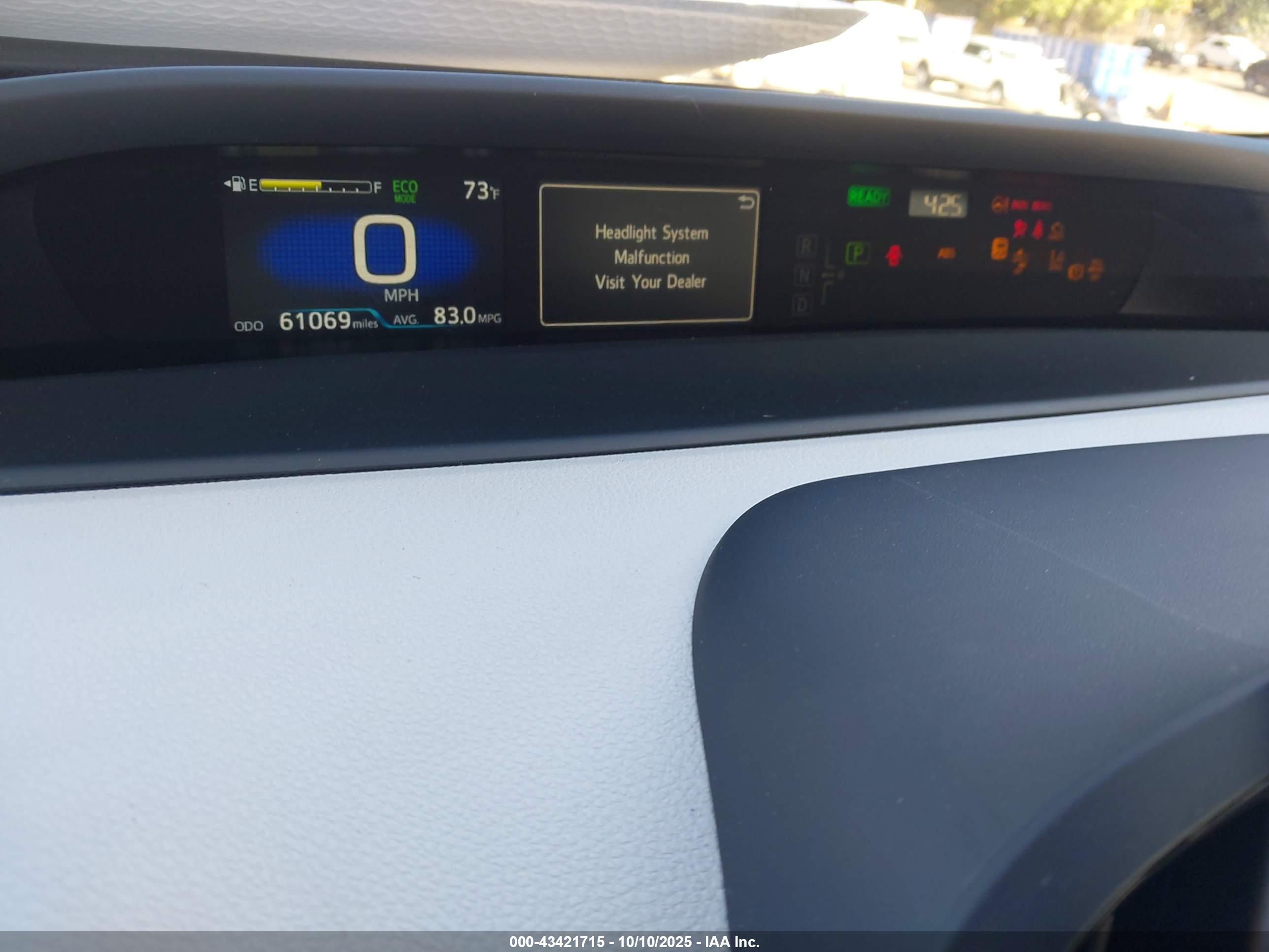 TOYOTA PRIUS image 7