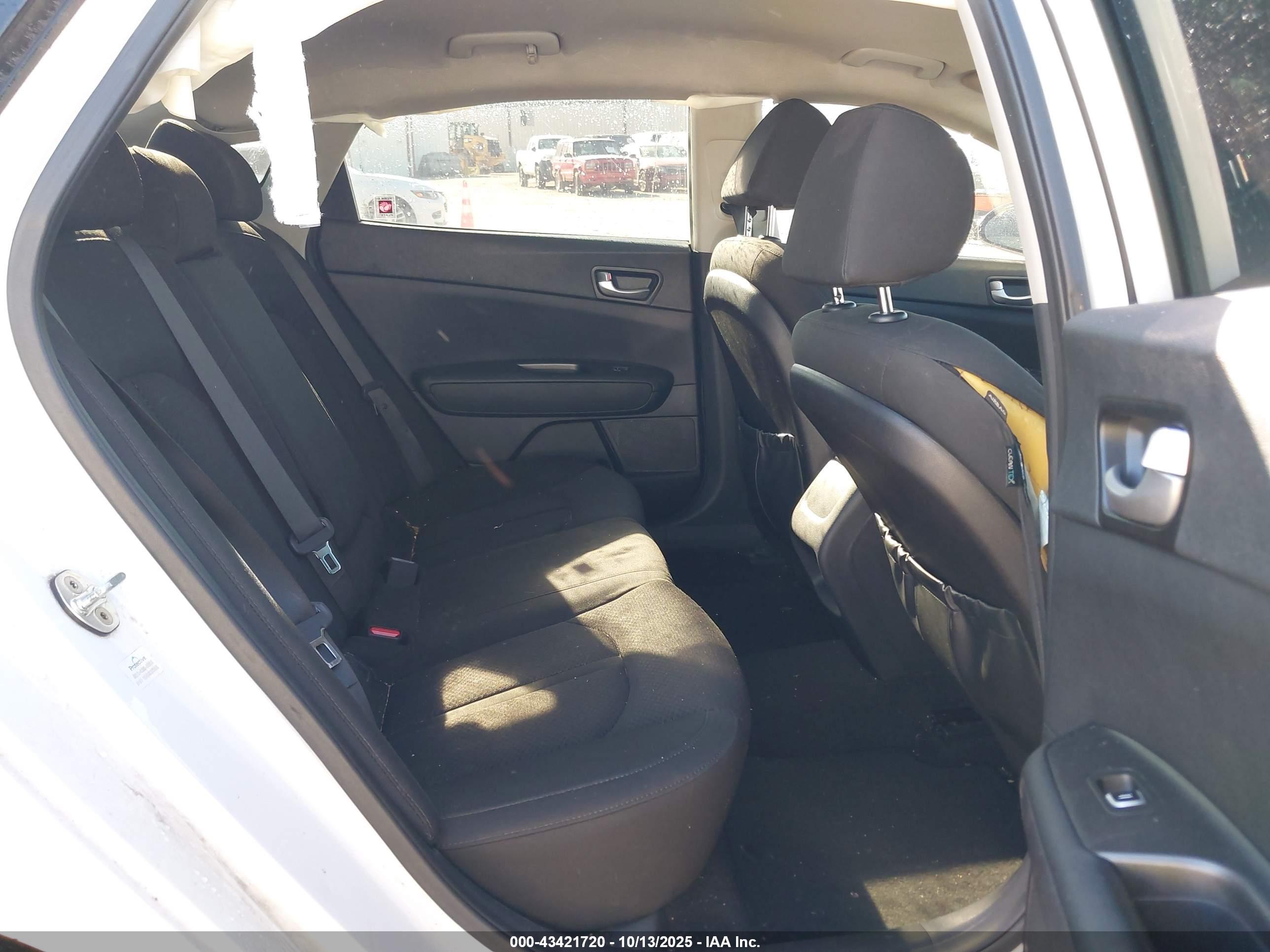 KIA OPTIMA image 8