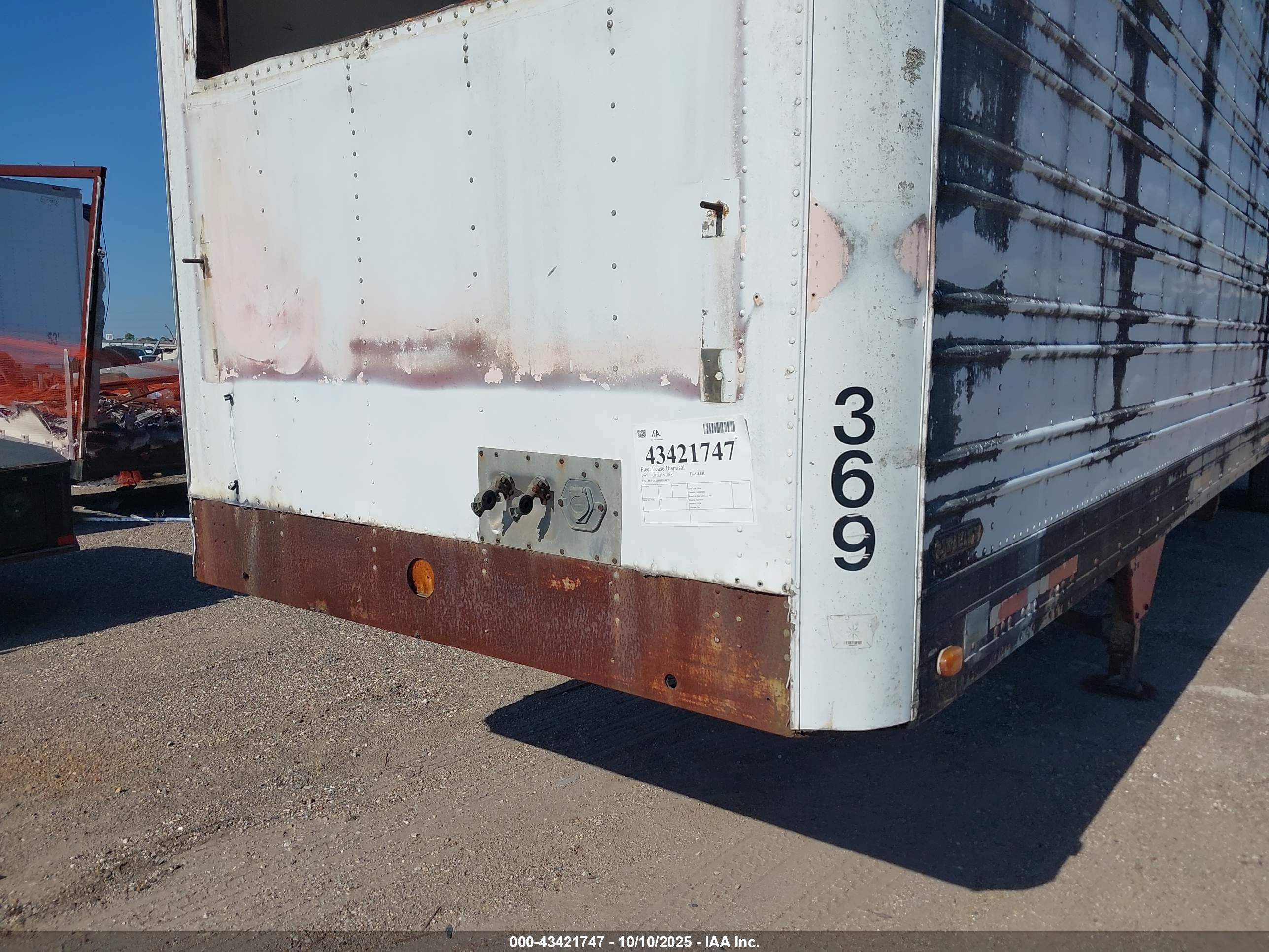 UTILITY TRAILER image 10