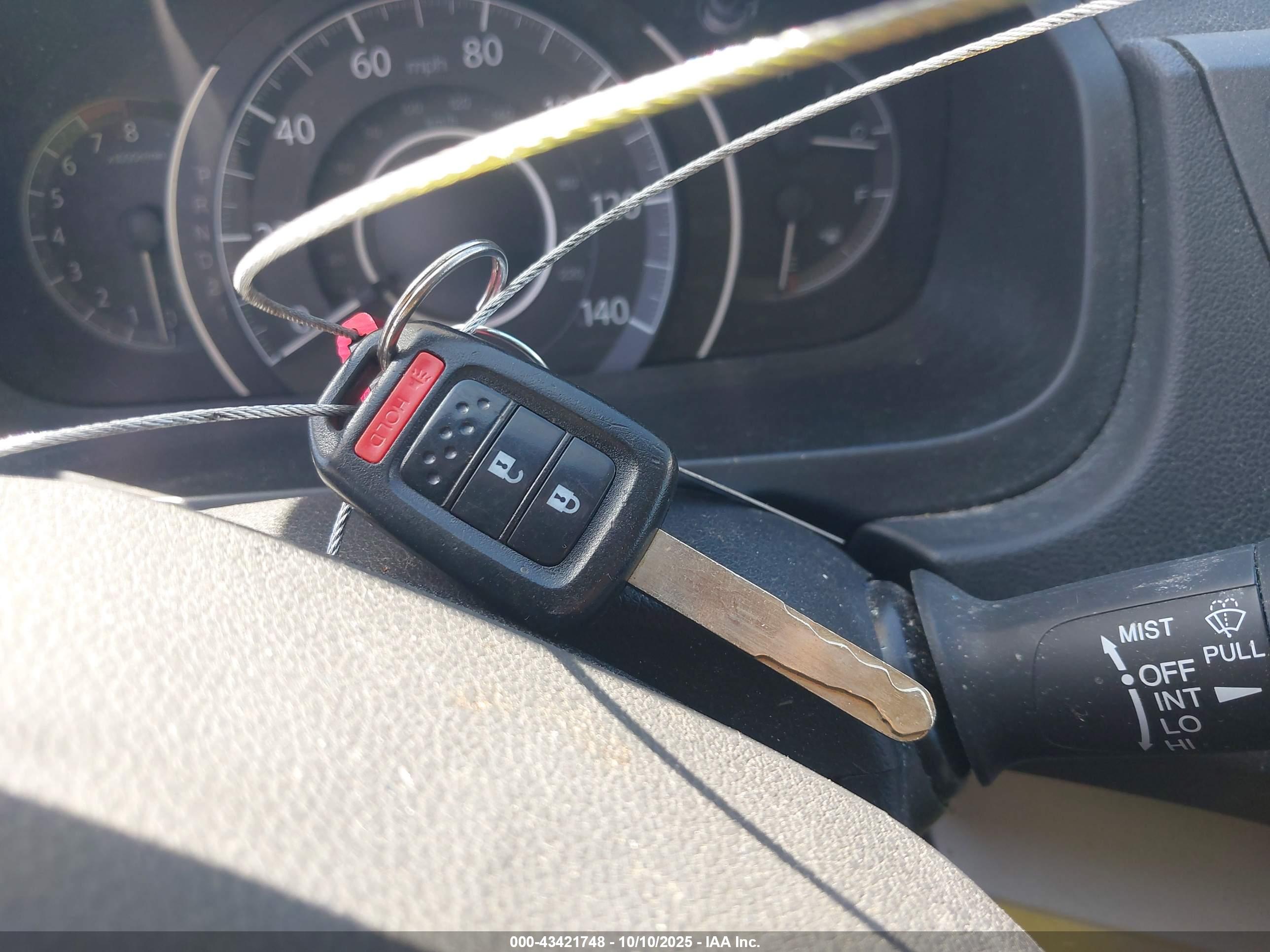 HONDA CR-V image 11