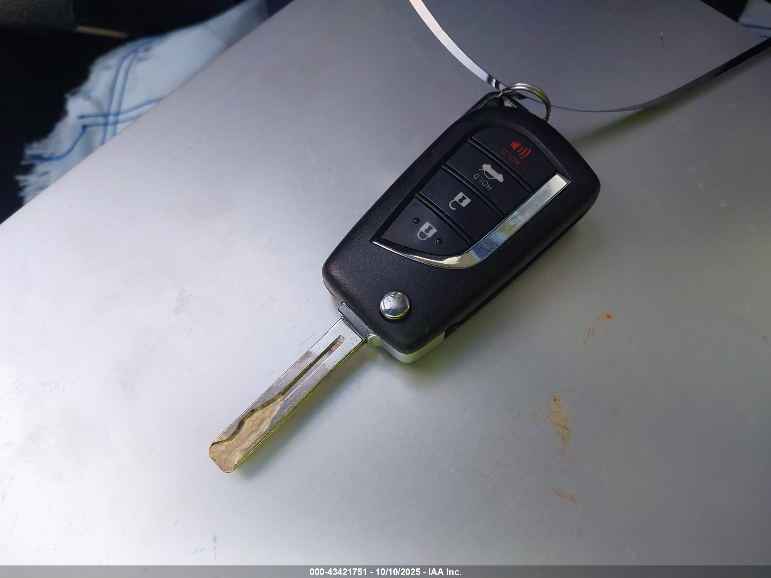 TOYOTA COROLLA image 11
