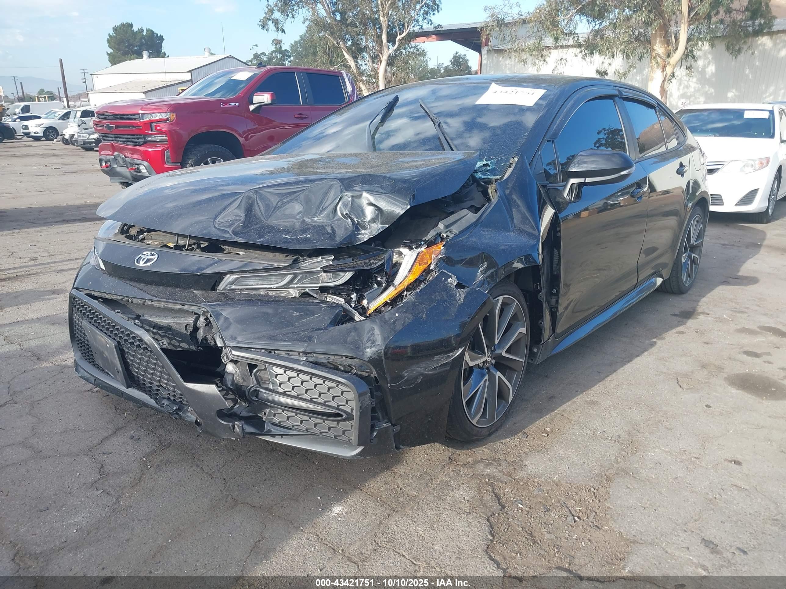 TOYOTA COROLLA image 2