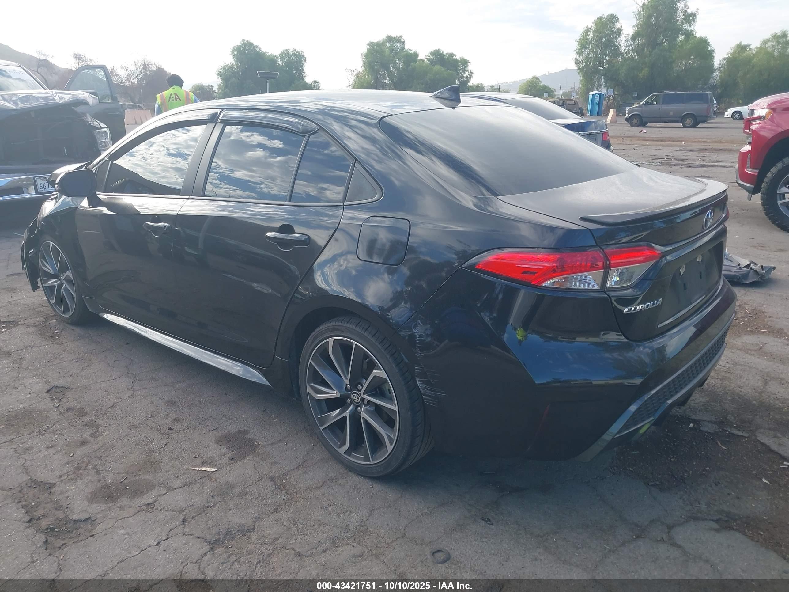 TOYOTA COROLLA image 3
