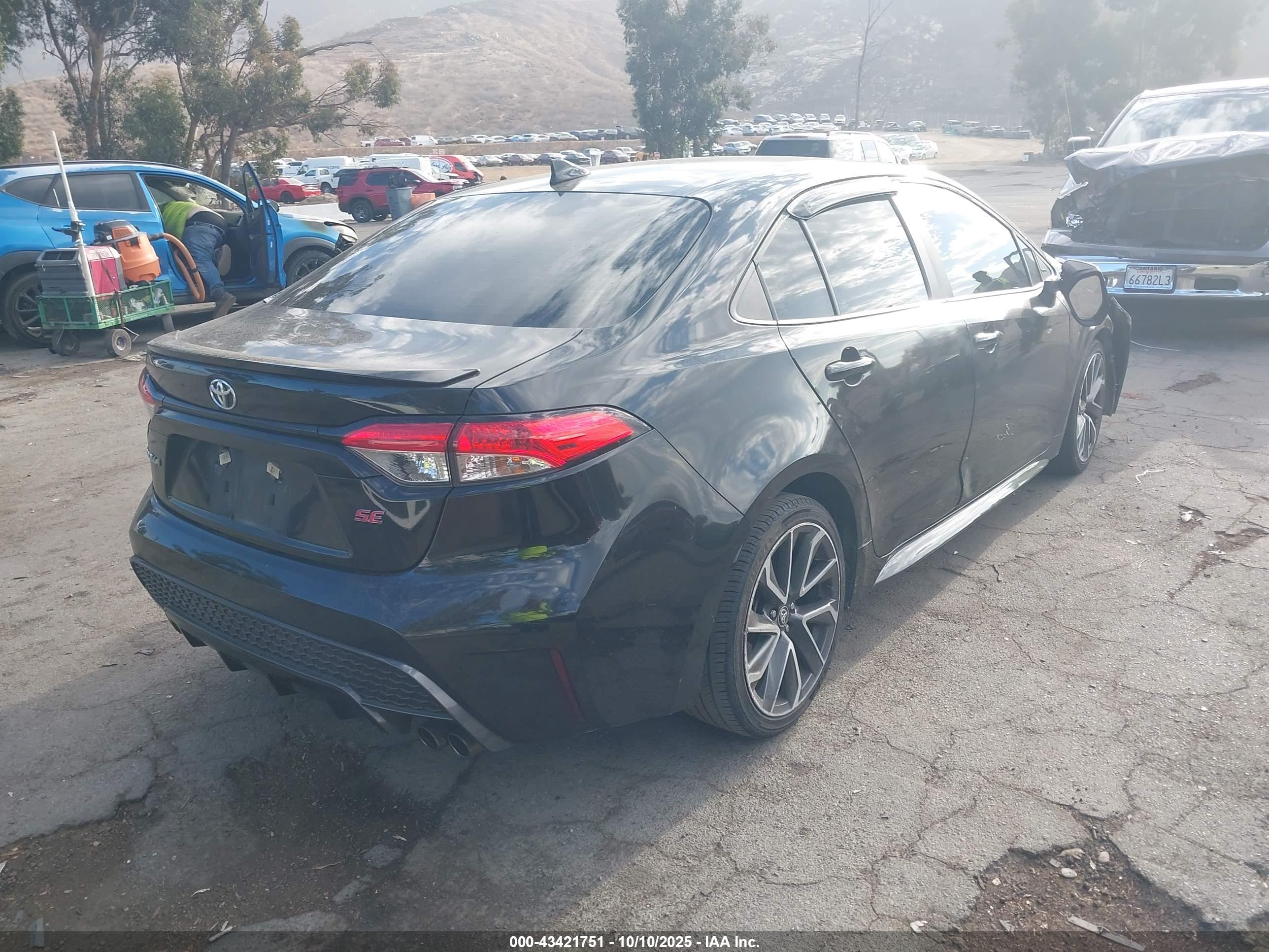 TOYOTA COROLLA image 4