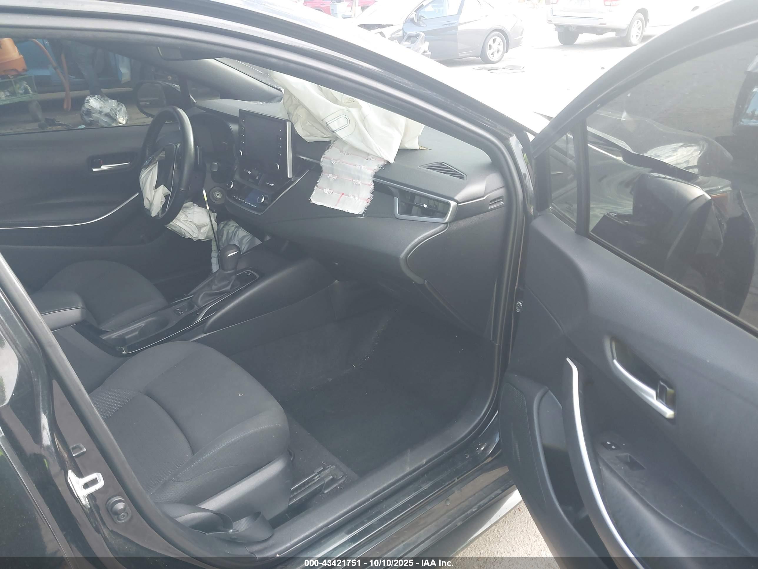 TOYOTA COROLLA image 5
