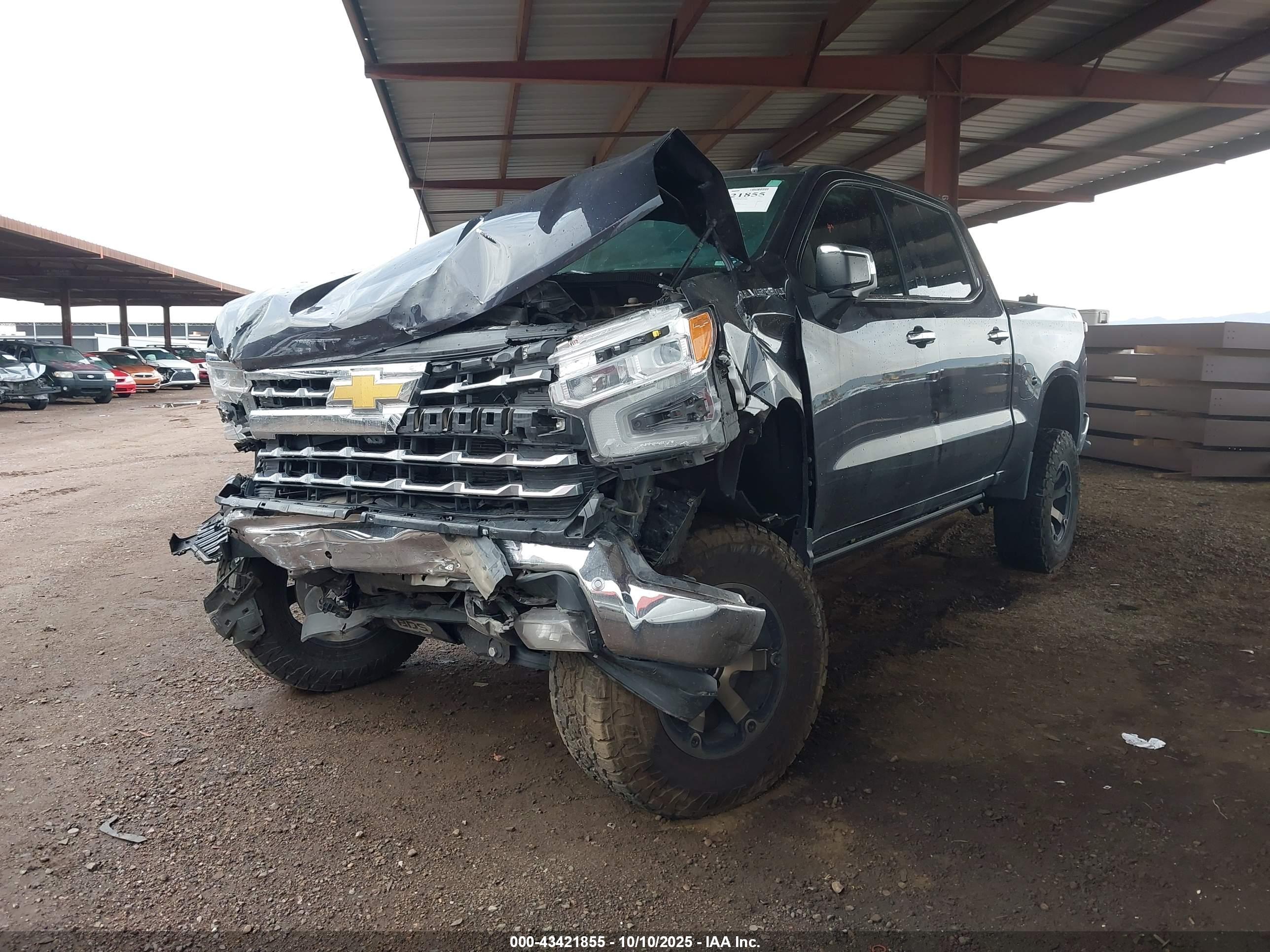 CHEVROLET SILVERADO image 2
