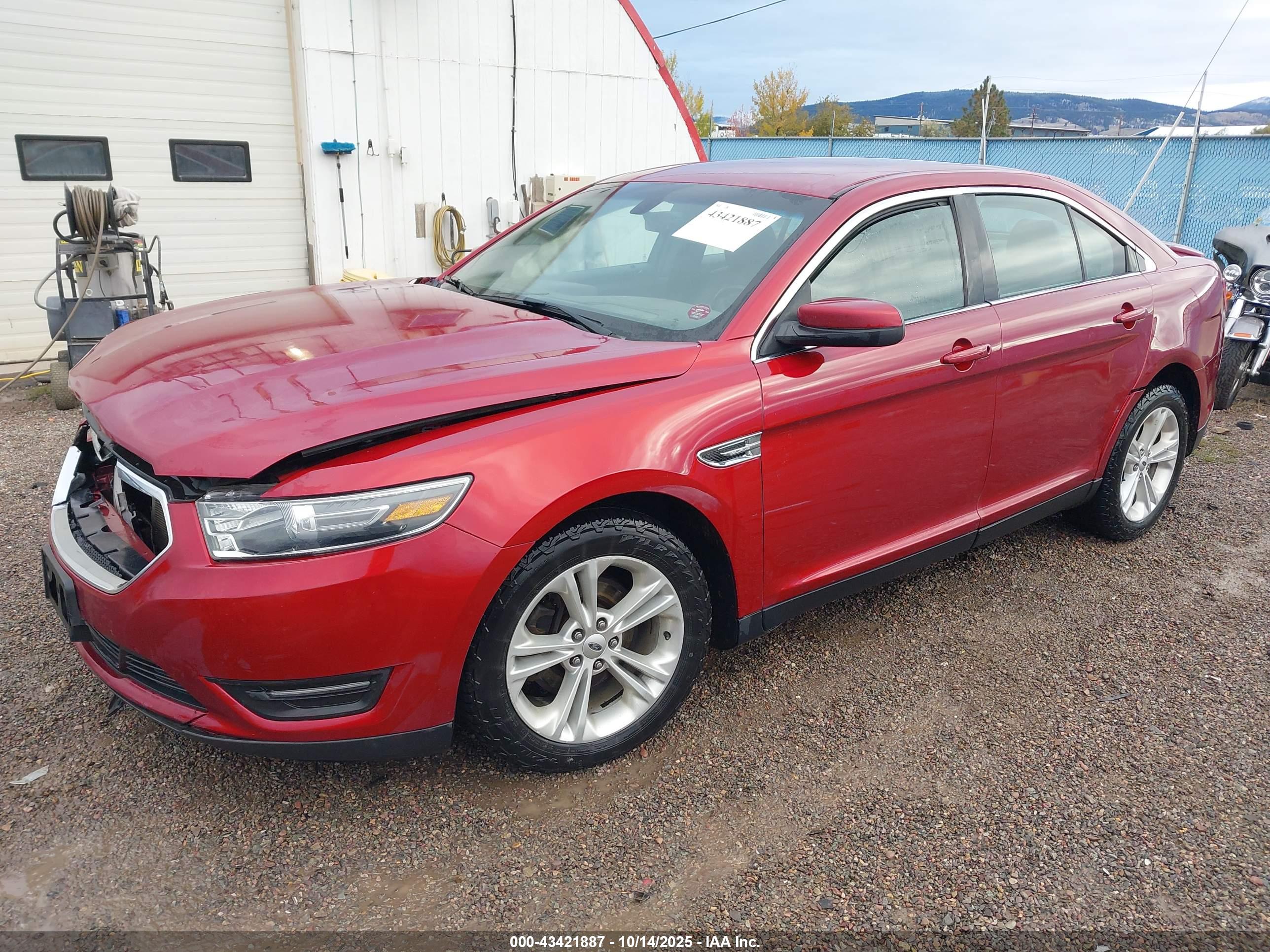 FORD TAURUS image 2