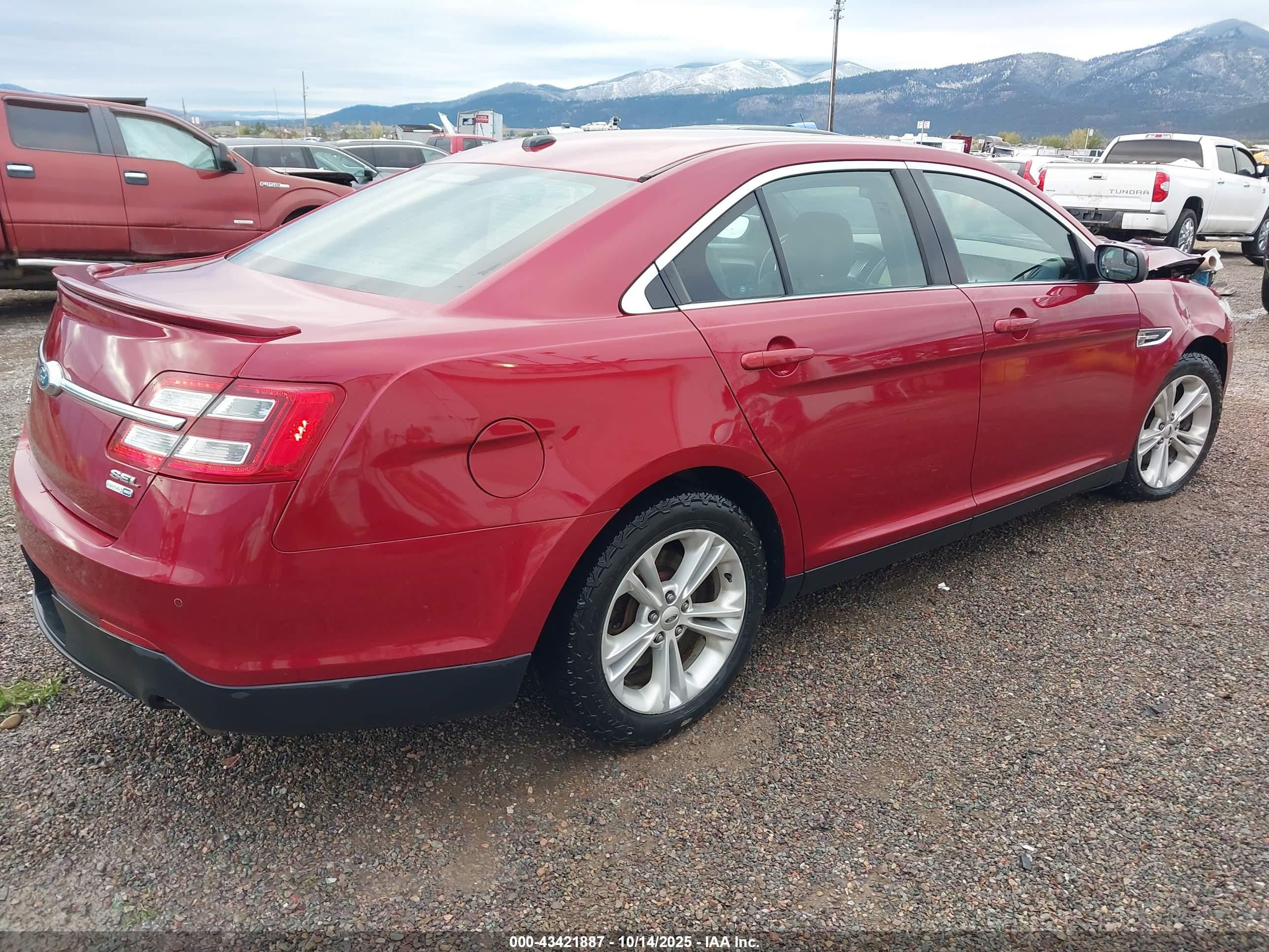 FORD TAURUS image 4