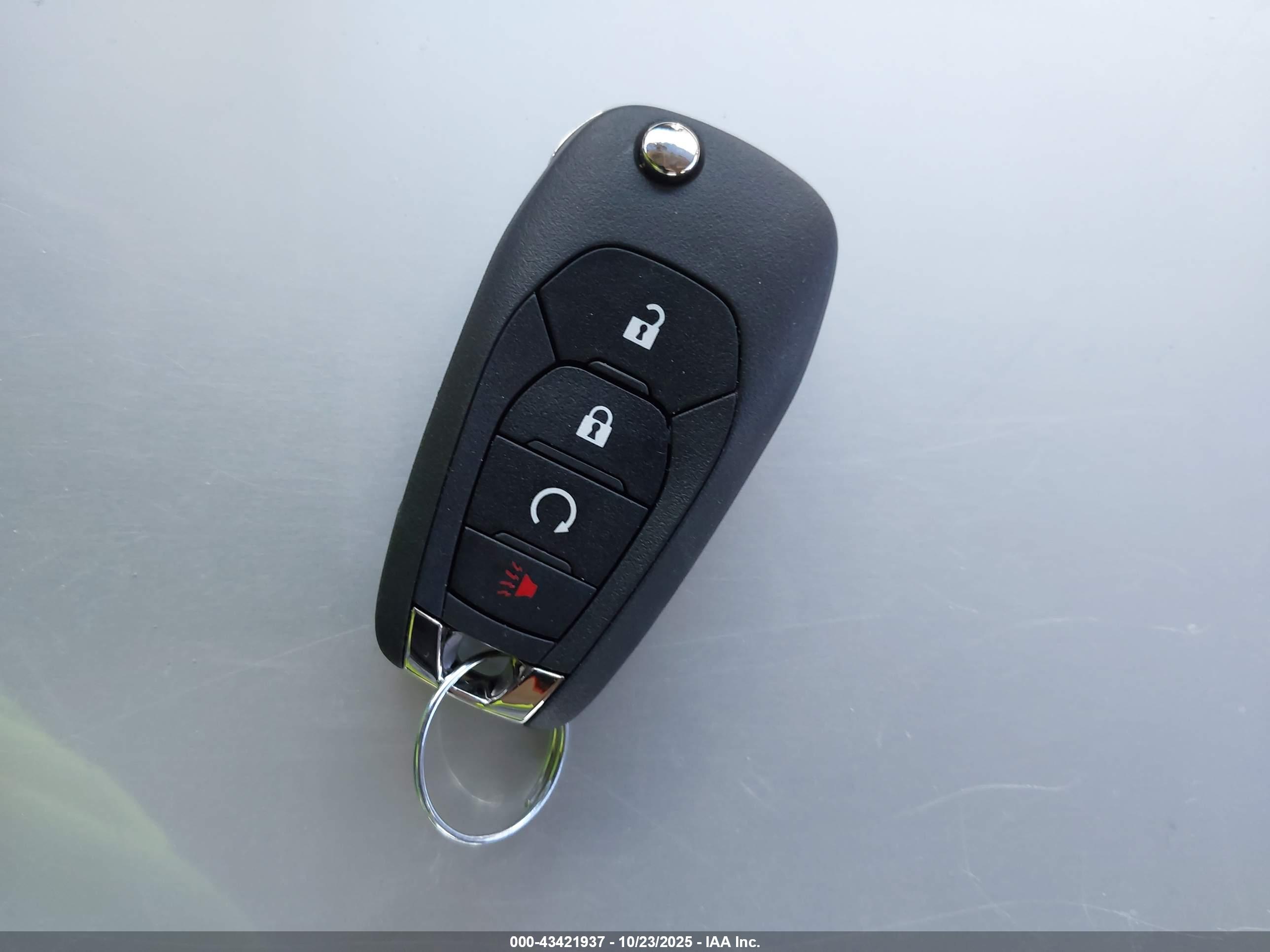 CHEVROLET TRAX image 11