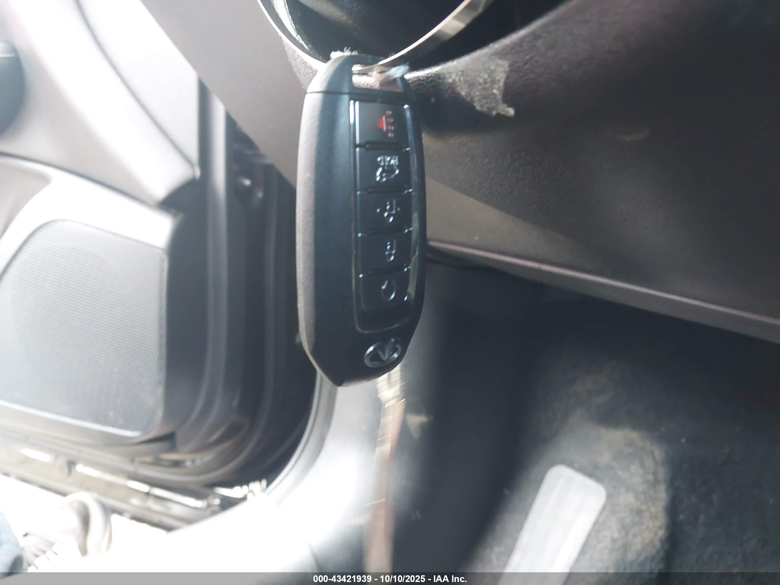 INFINITI QX55 image 11
