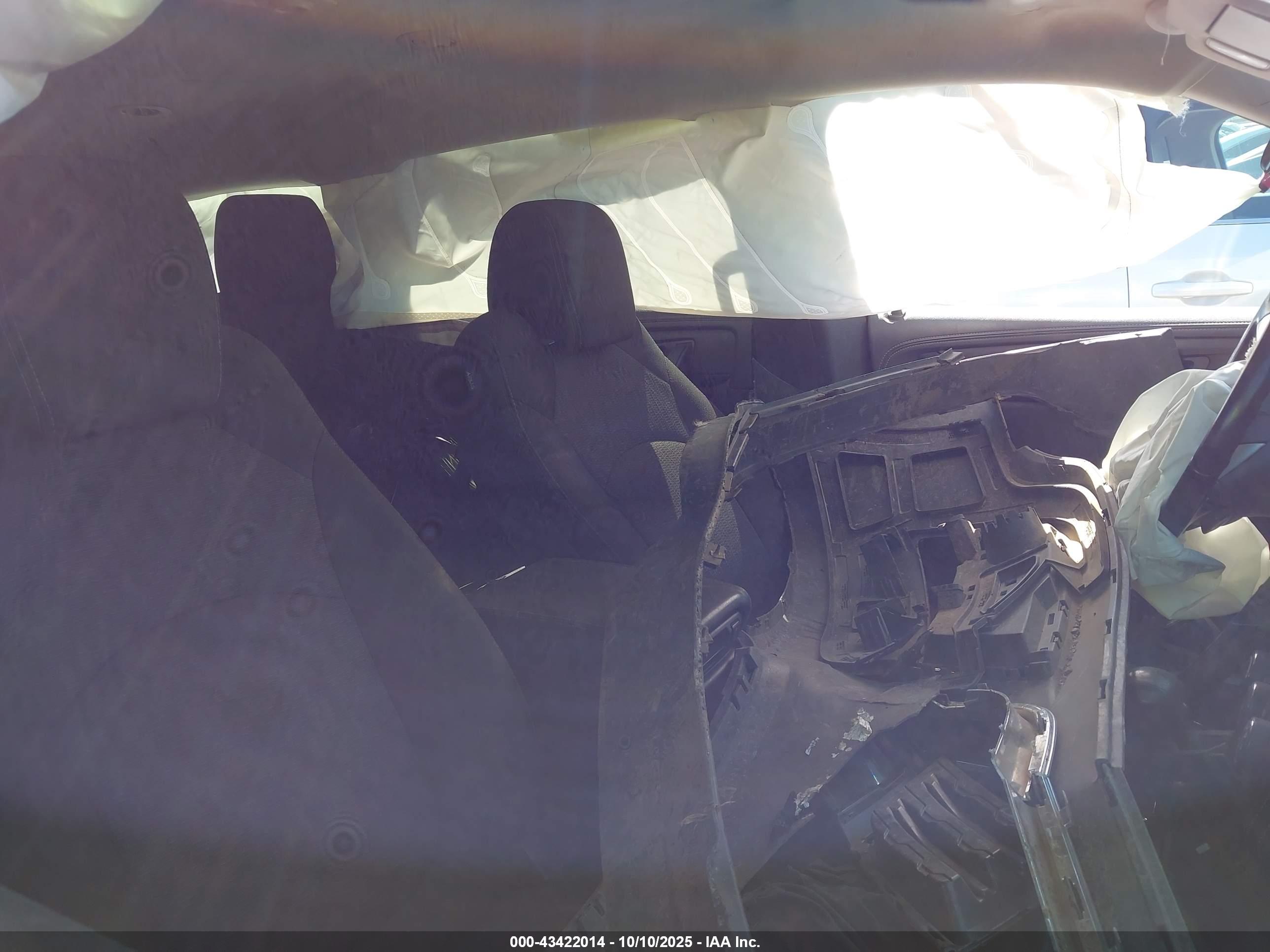 CHEVROLET TRAVERSE image 5