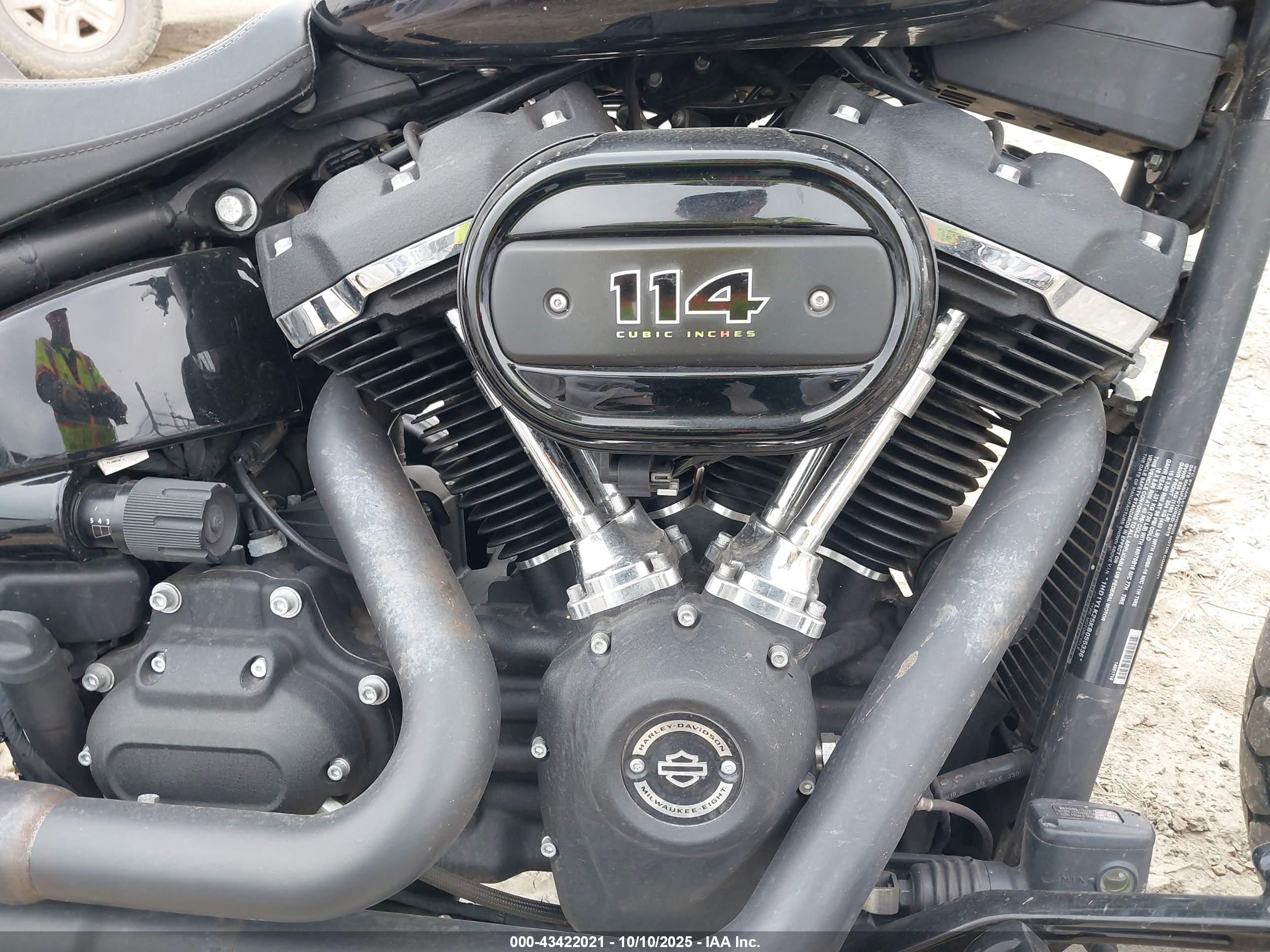 HARLEY-DAVIDSON FXFBS image 8