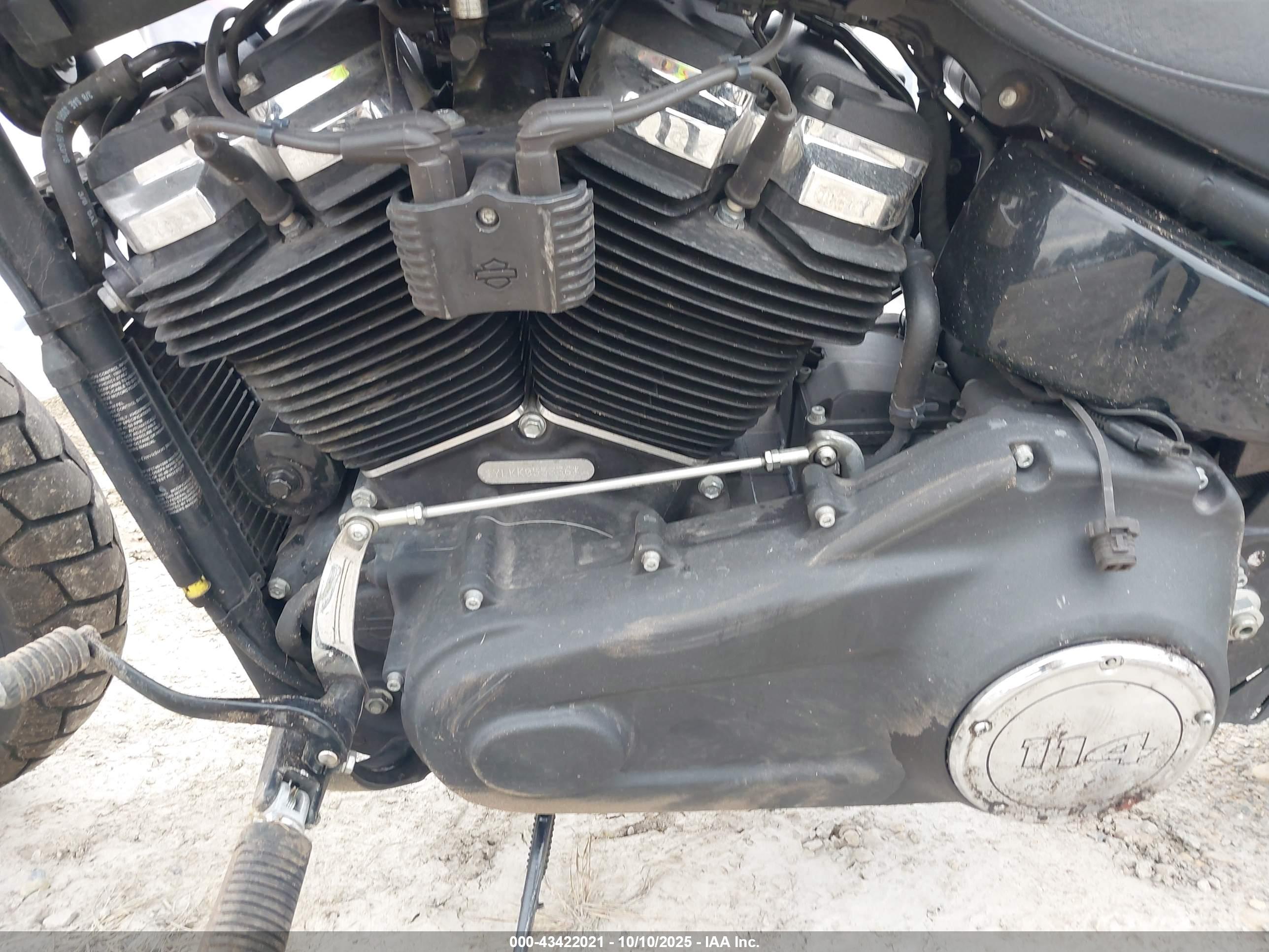 HARLEY-DAVIDSON FXFBS image 9