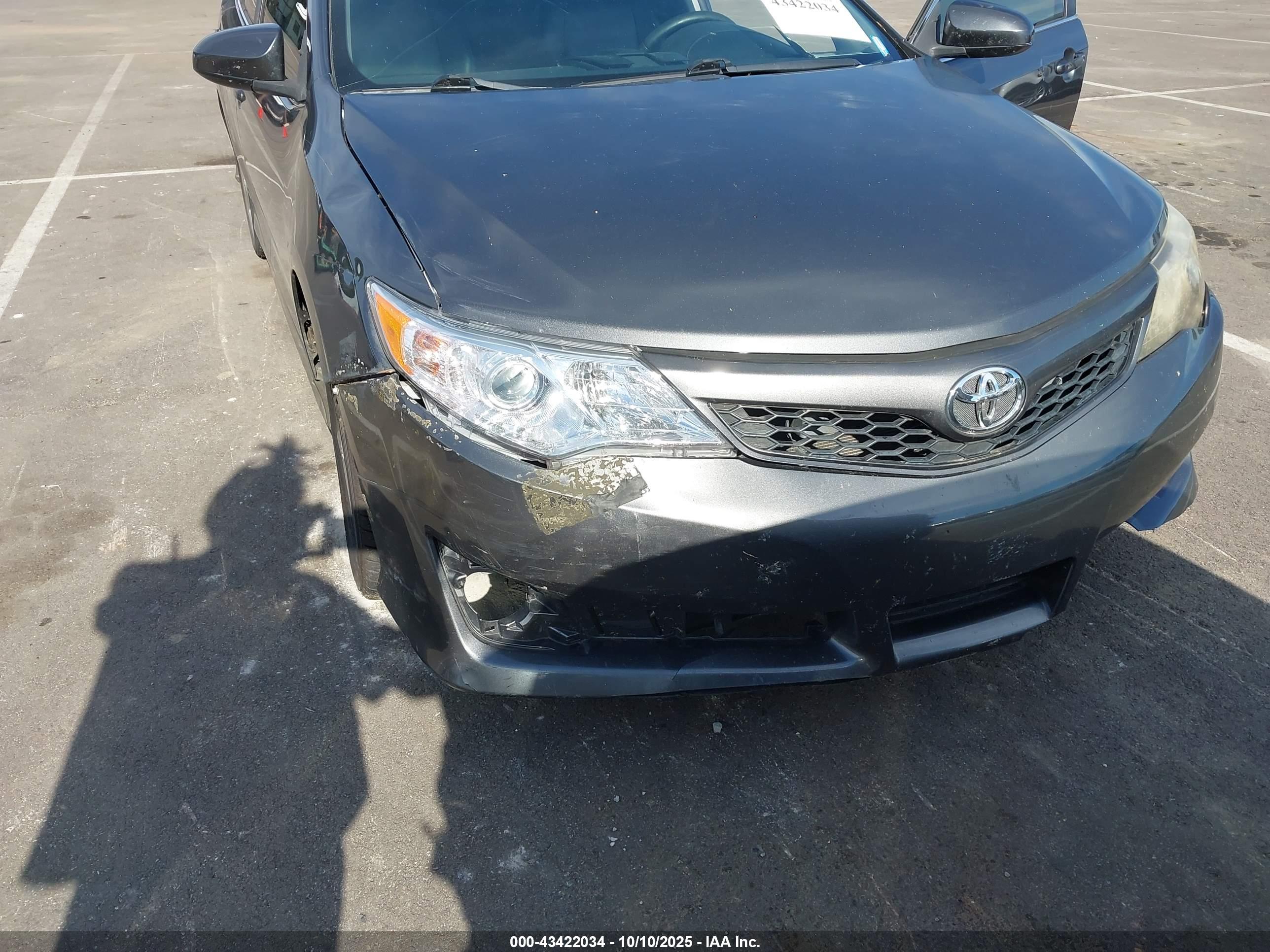TOYOTA CAMRY image 6