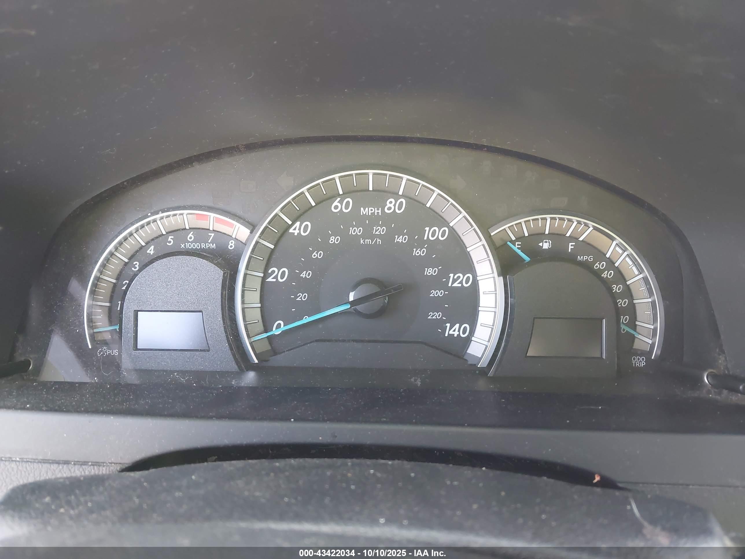TOYOTA CAMRY image 7