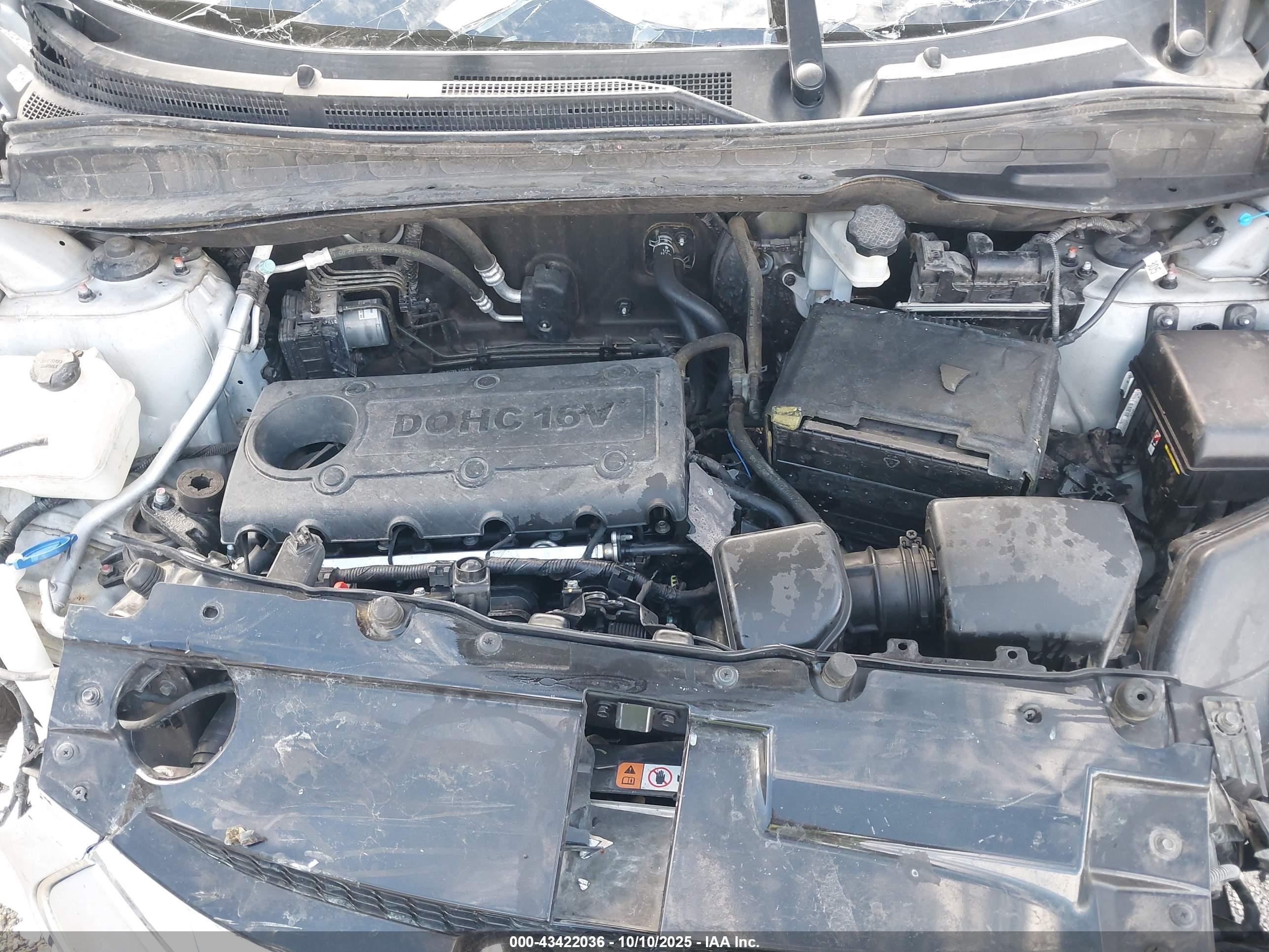 HYUNDAI TUCSON image 10
