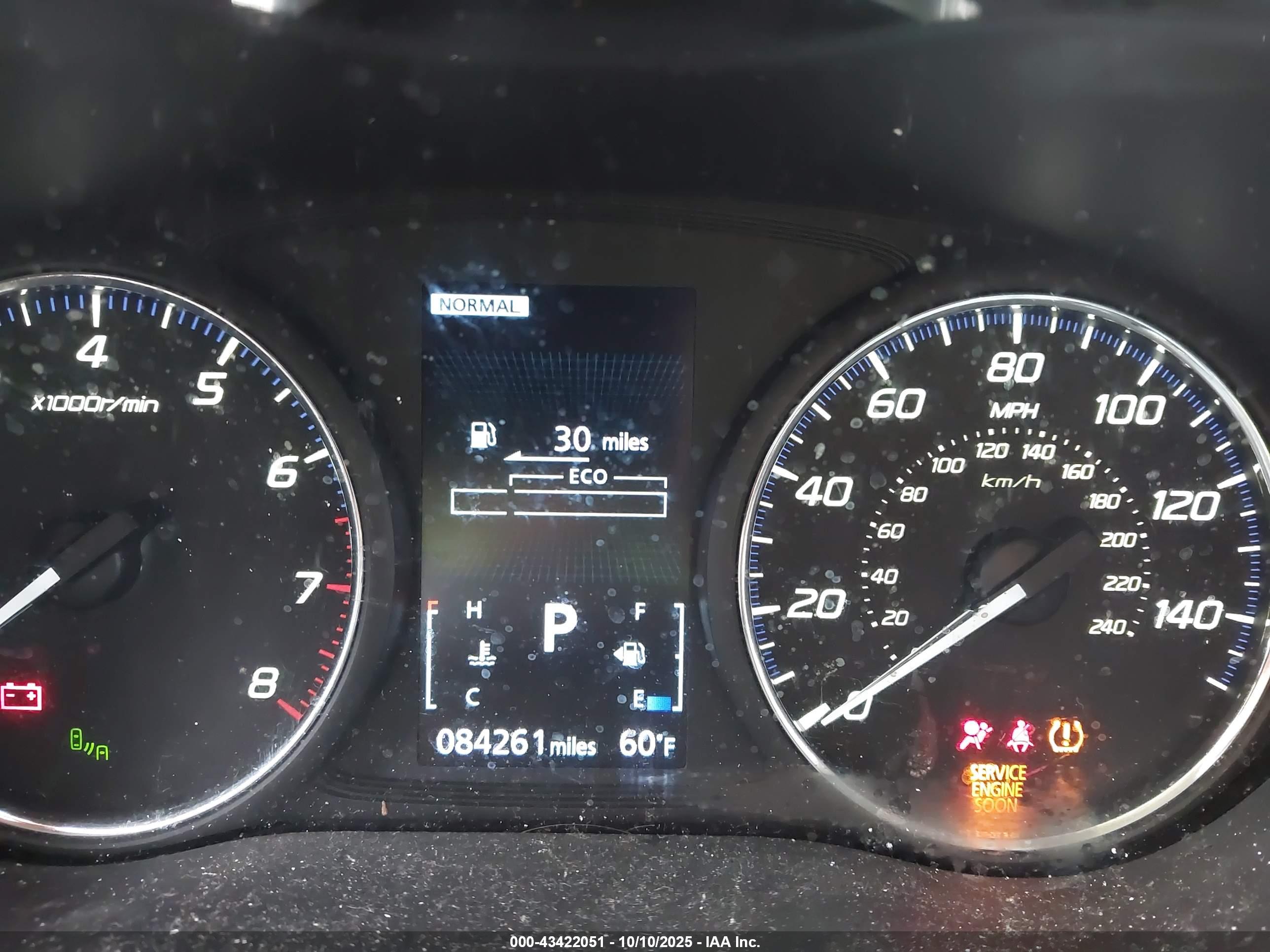 MITSUBISHI OUTLANDER image 7