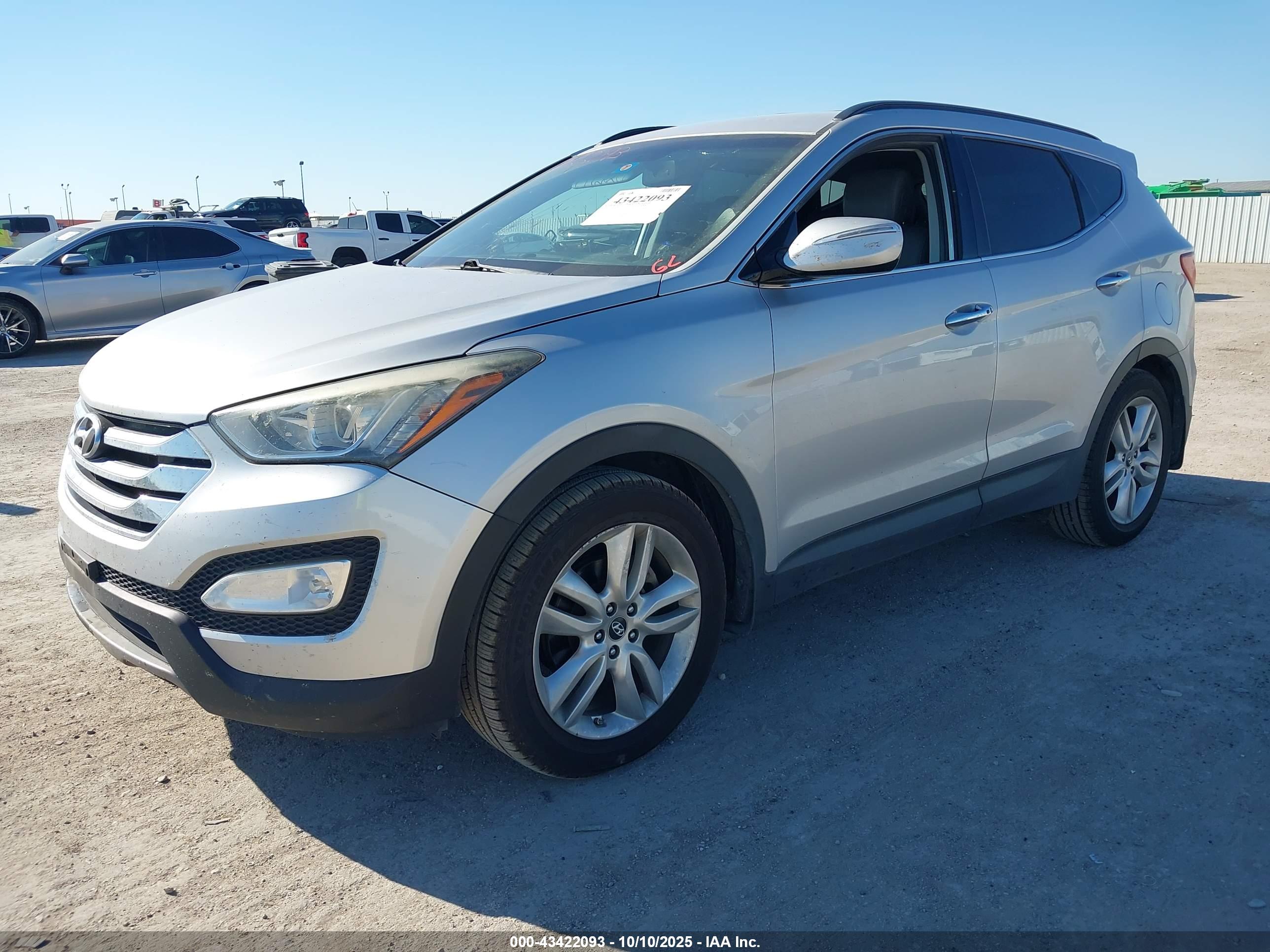 HYUNDAI SANTA image 2