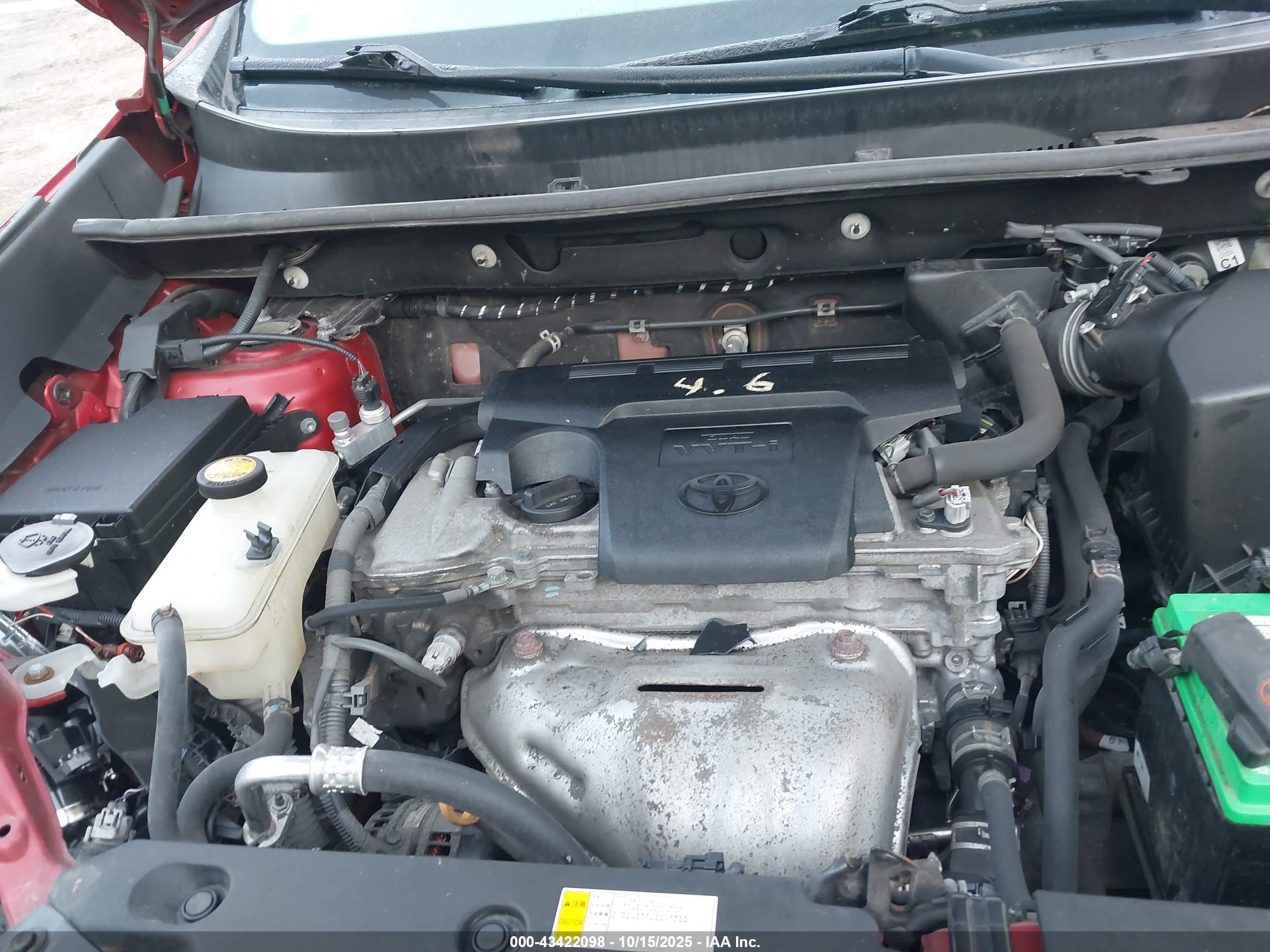 TOYOTA RAV4 image 10